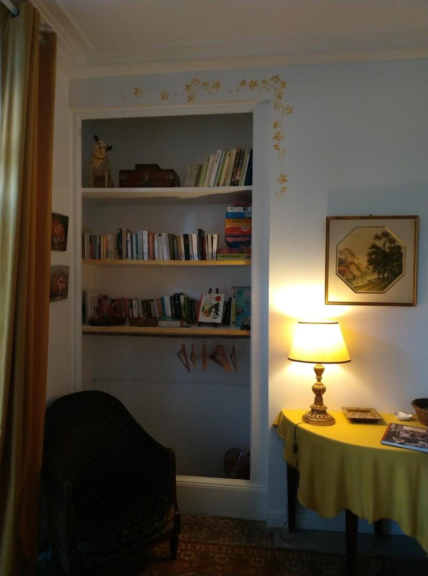 One-Bedroom Apartment - Photo 19