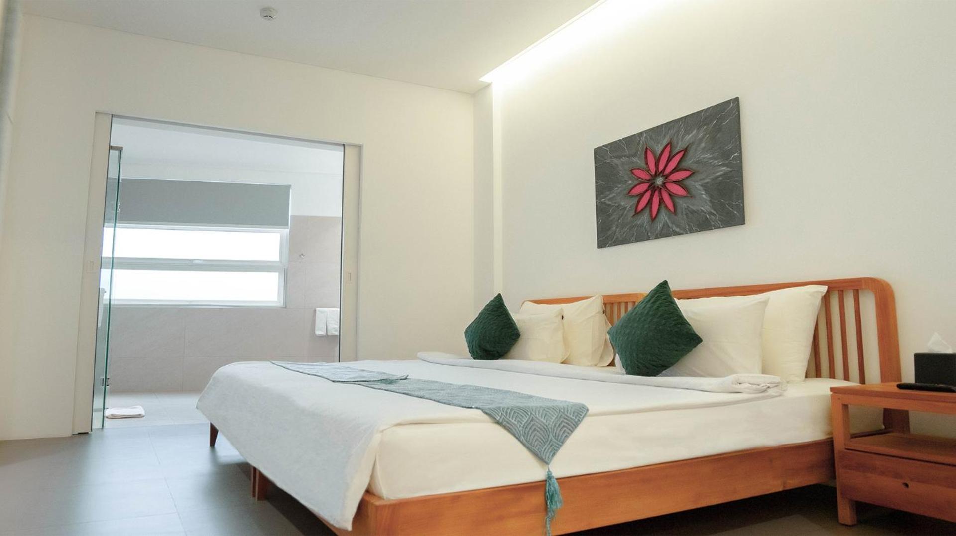King Suite - Photo 1