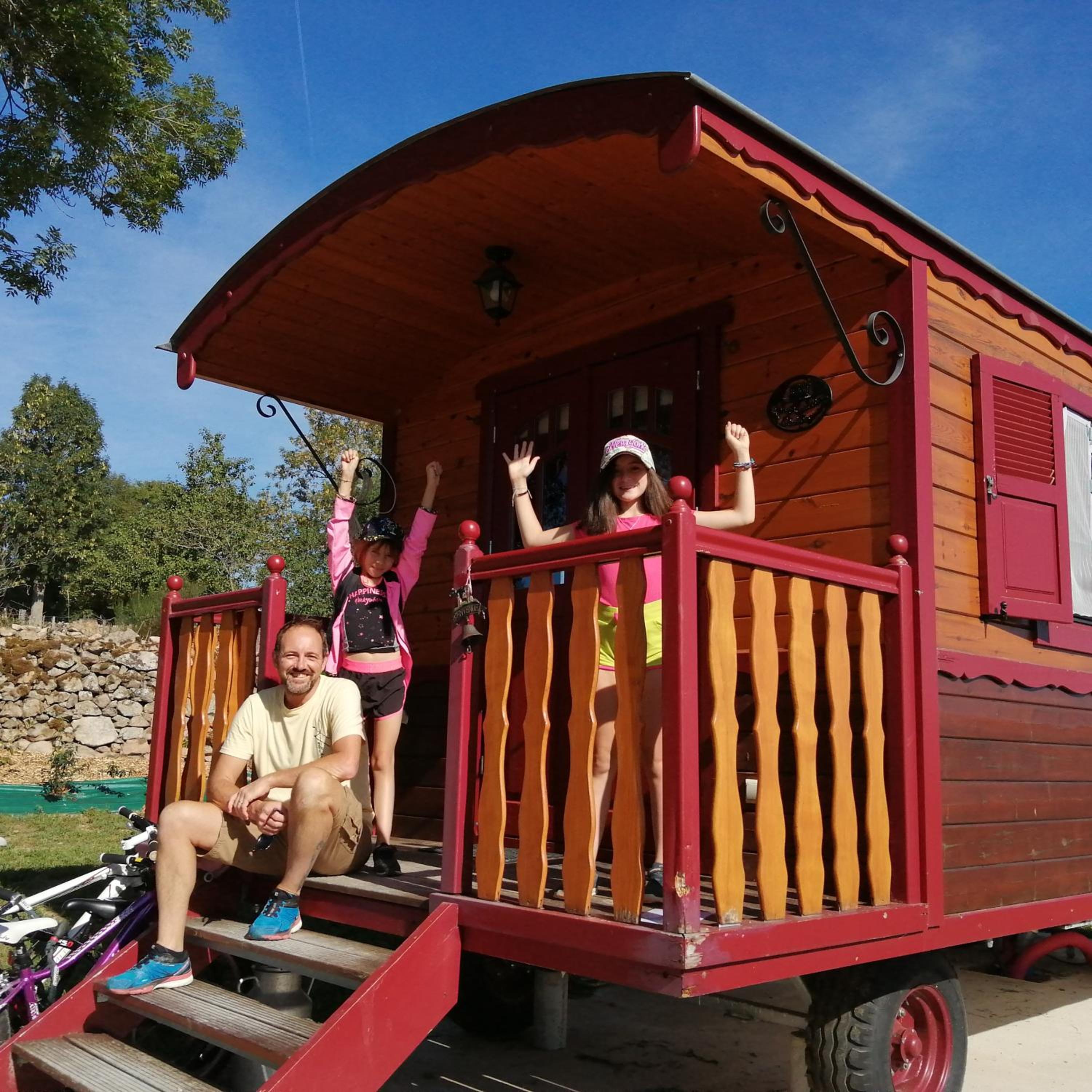 Wooden Caravan - Photo 9