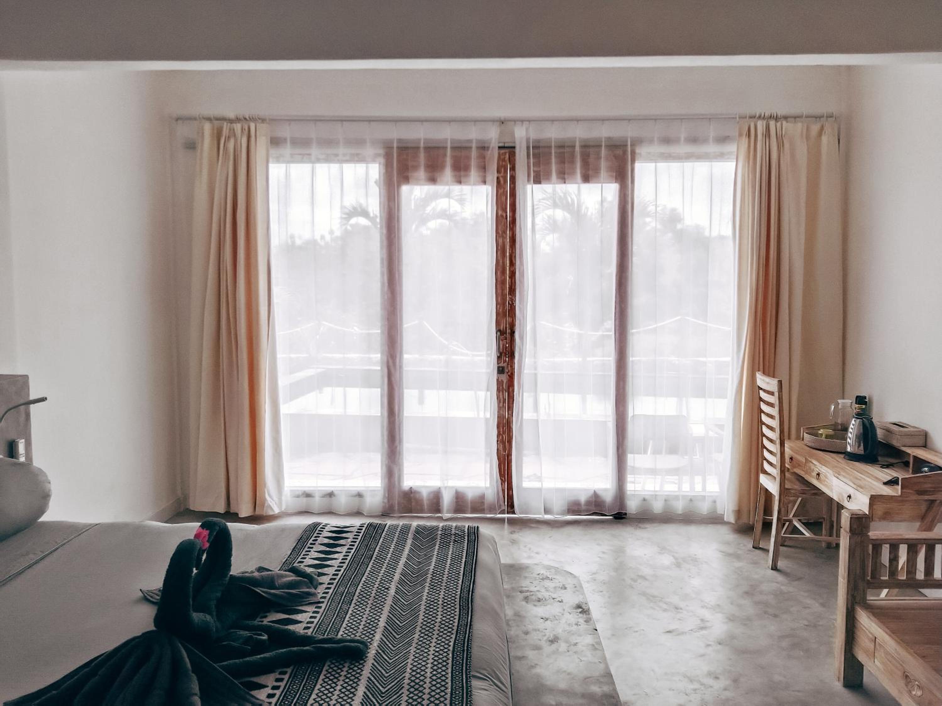 Double Room with Balcony - Photo 8
