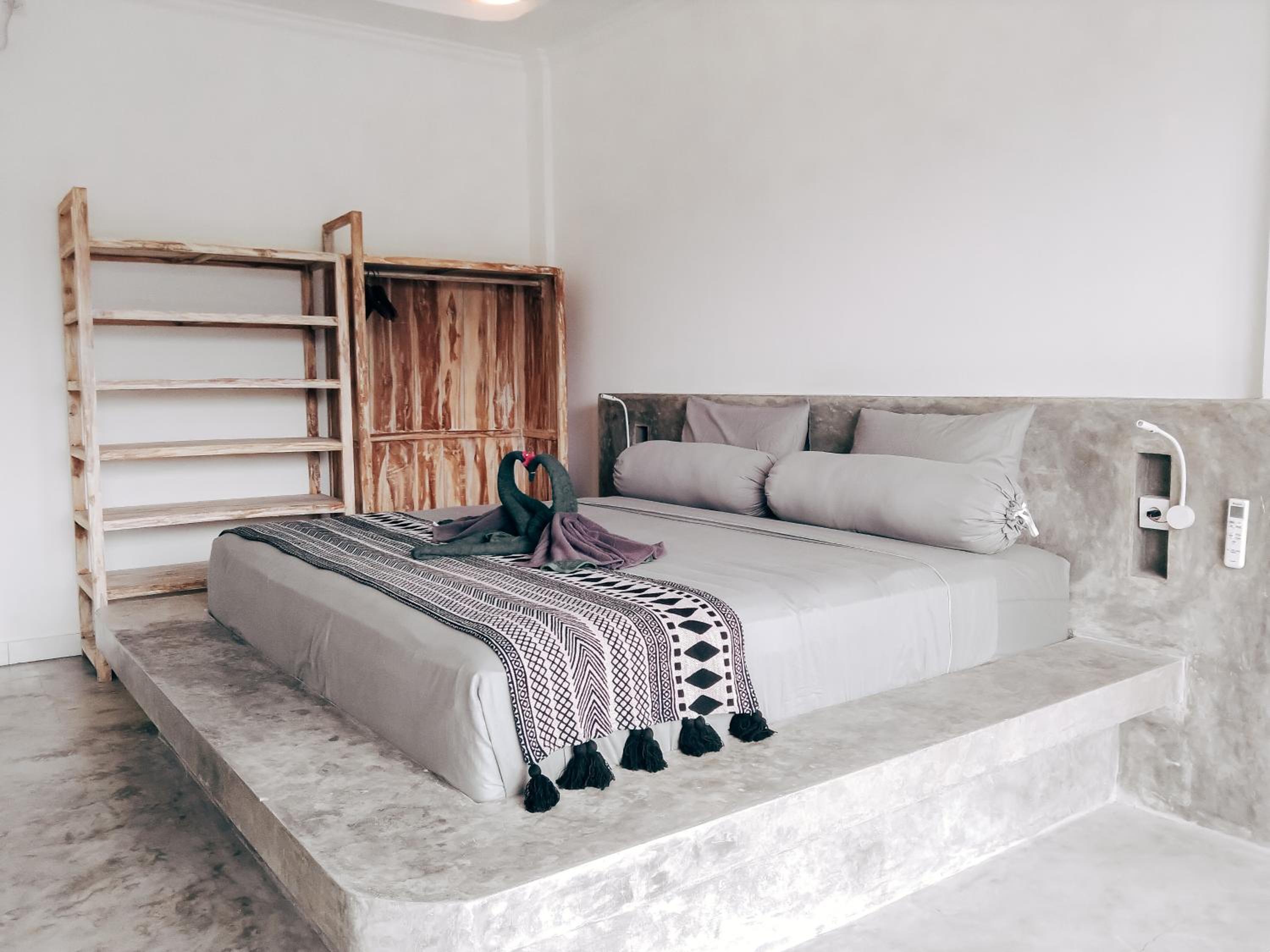 Double Room with Balcony - Photo 7