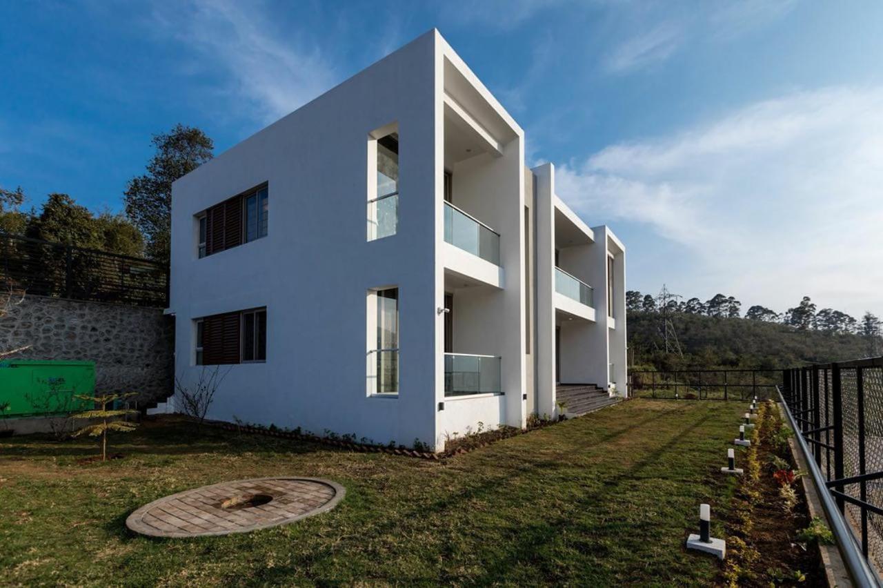 Villa photo 3