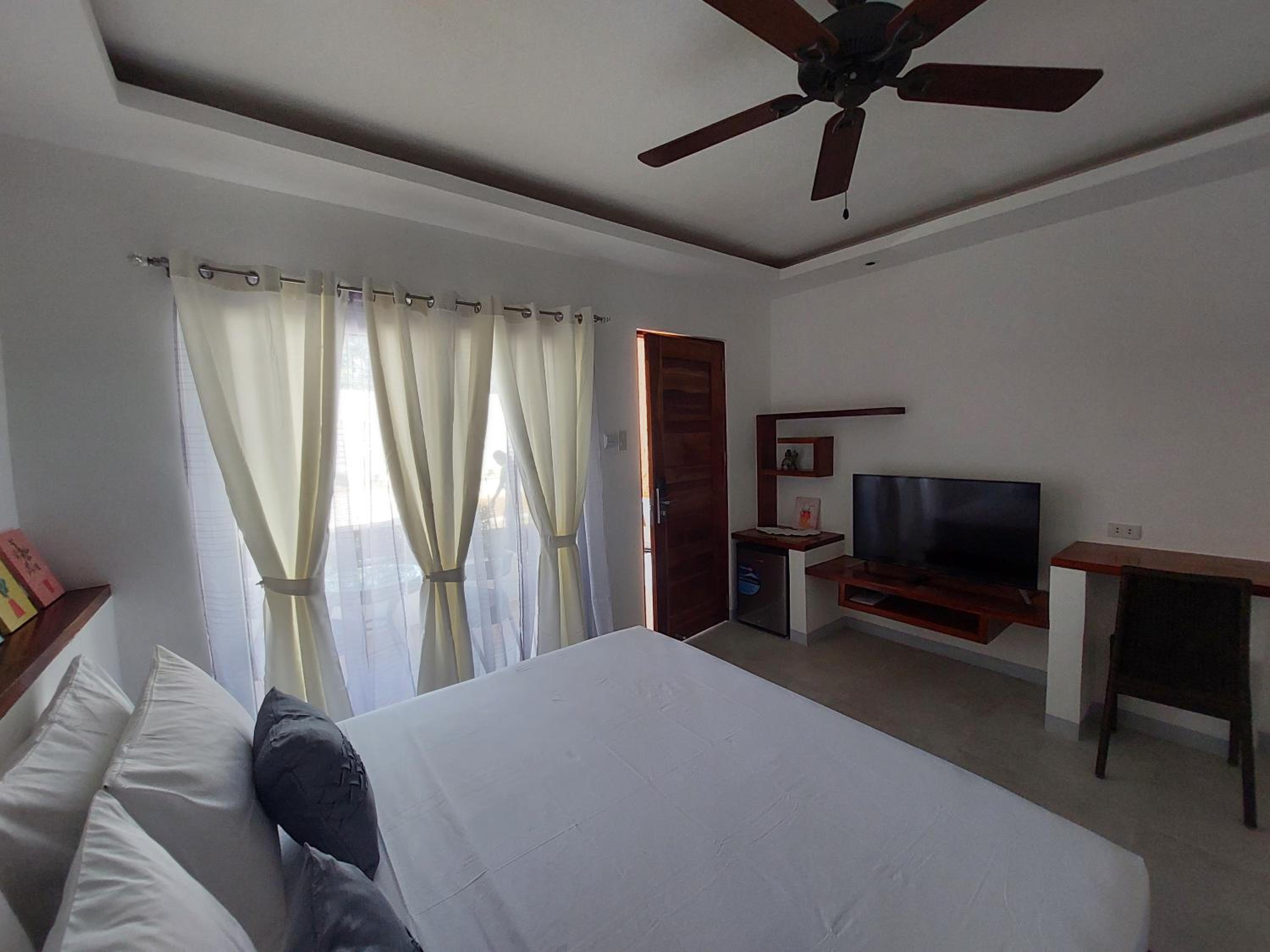Superior King Room - Photo 1