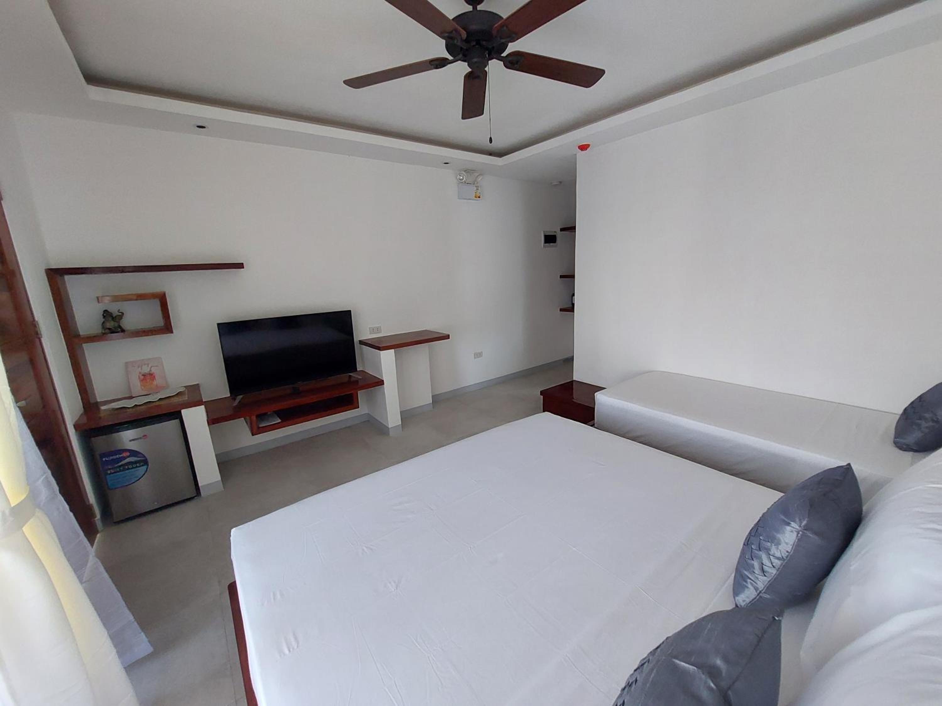 Superior King Room - Photo 6