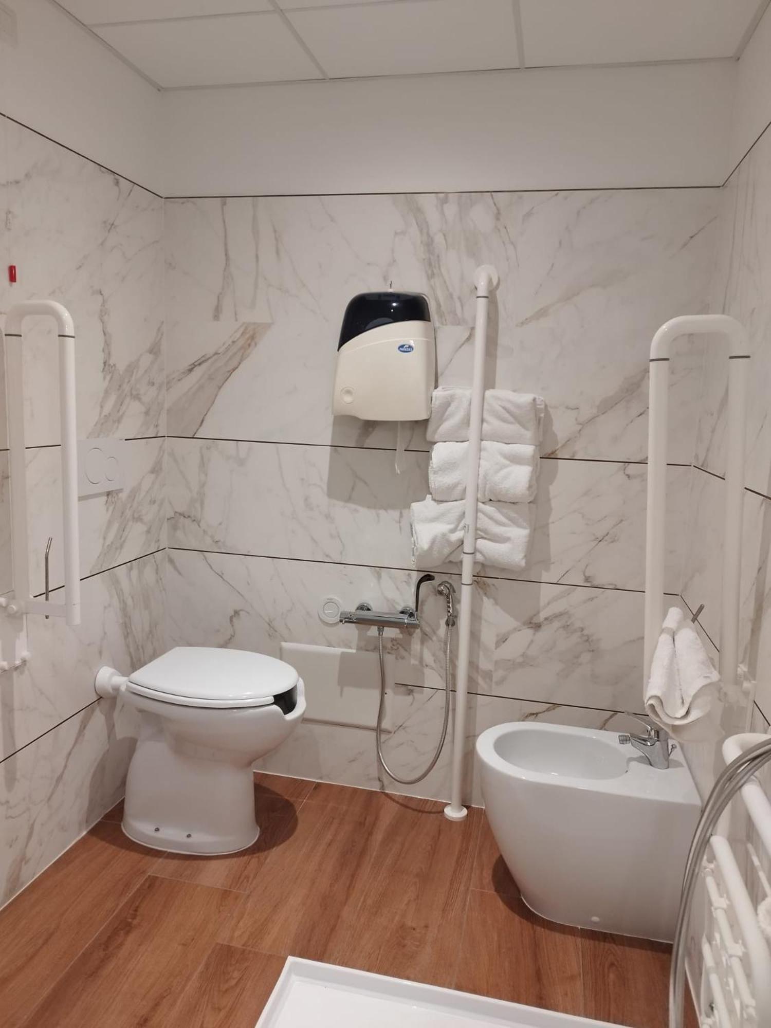 Standard Quadruple Room photo 2