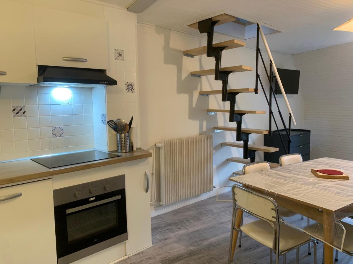 One-Bedroom Apartment - Photo 1