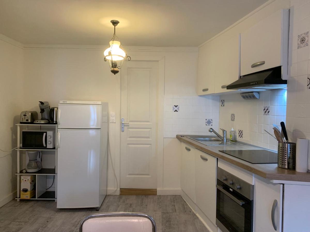 One-Bedroom Apartment - Photo 3