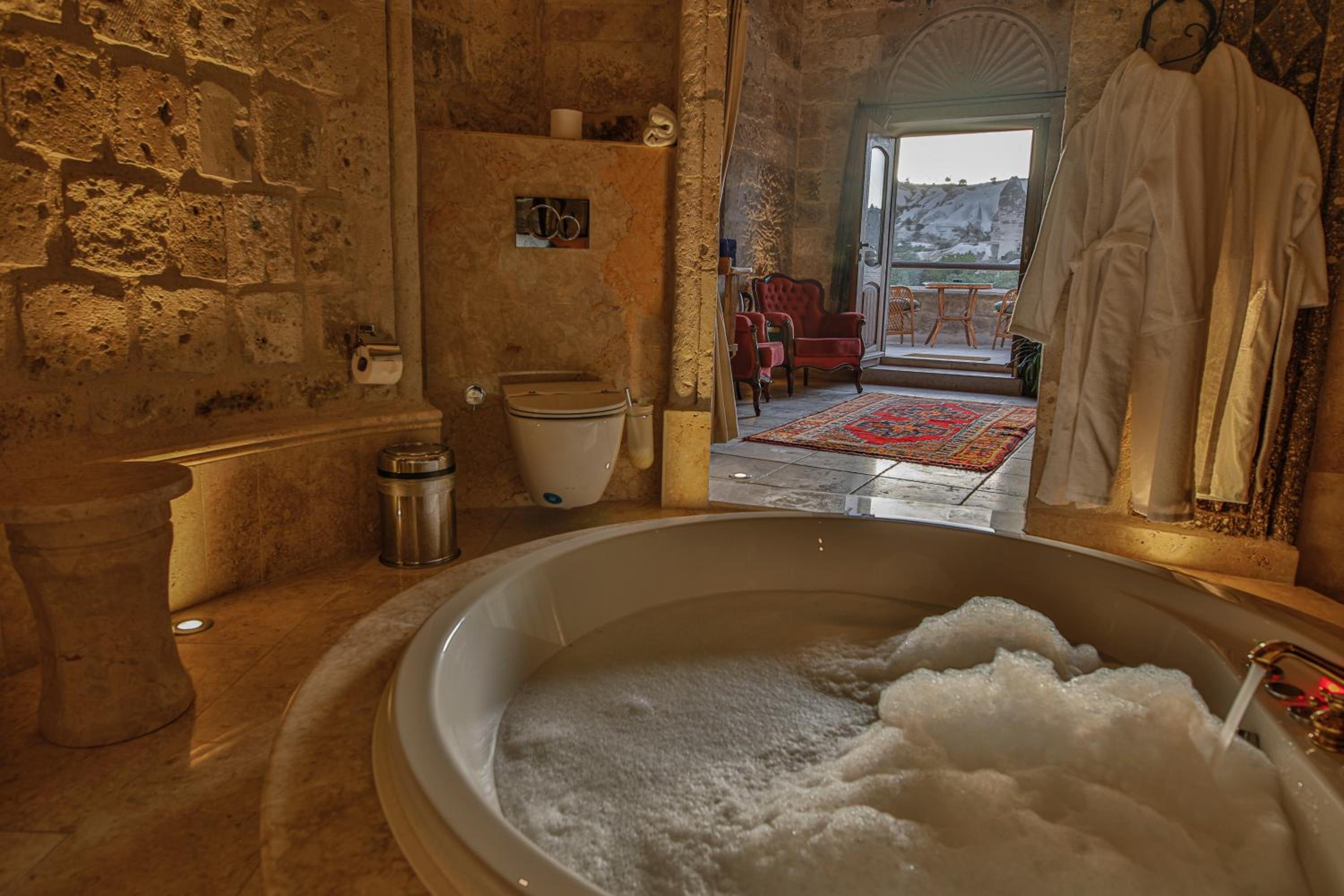 Queen Suite - Photo 4