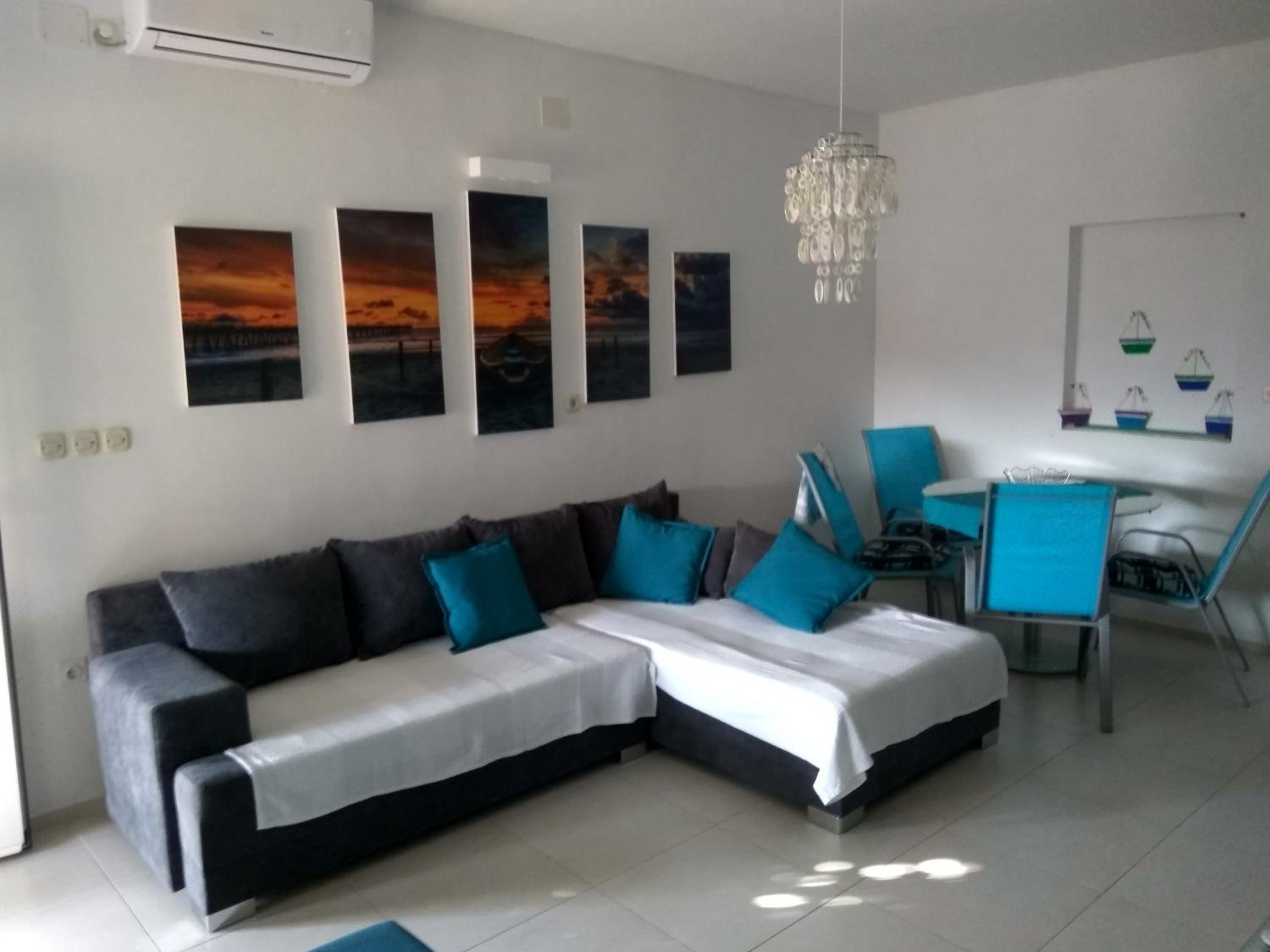 Apartment with Sea View - Photo 14