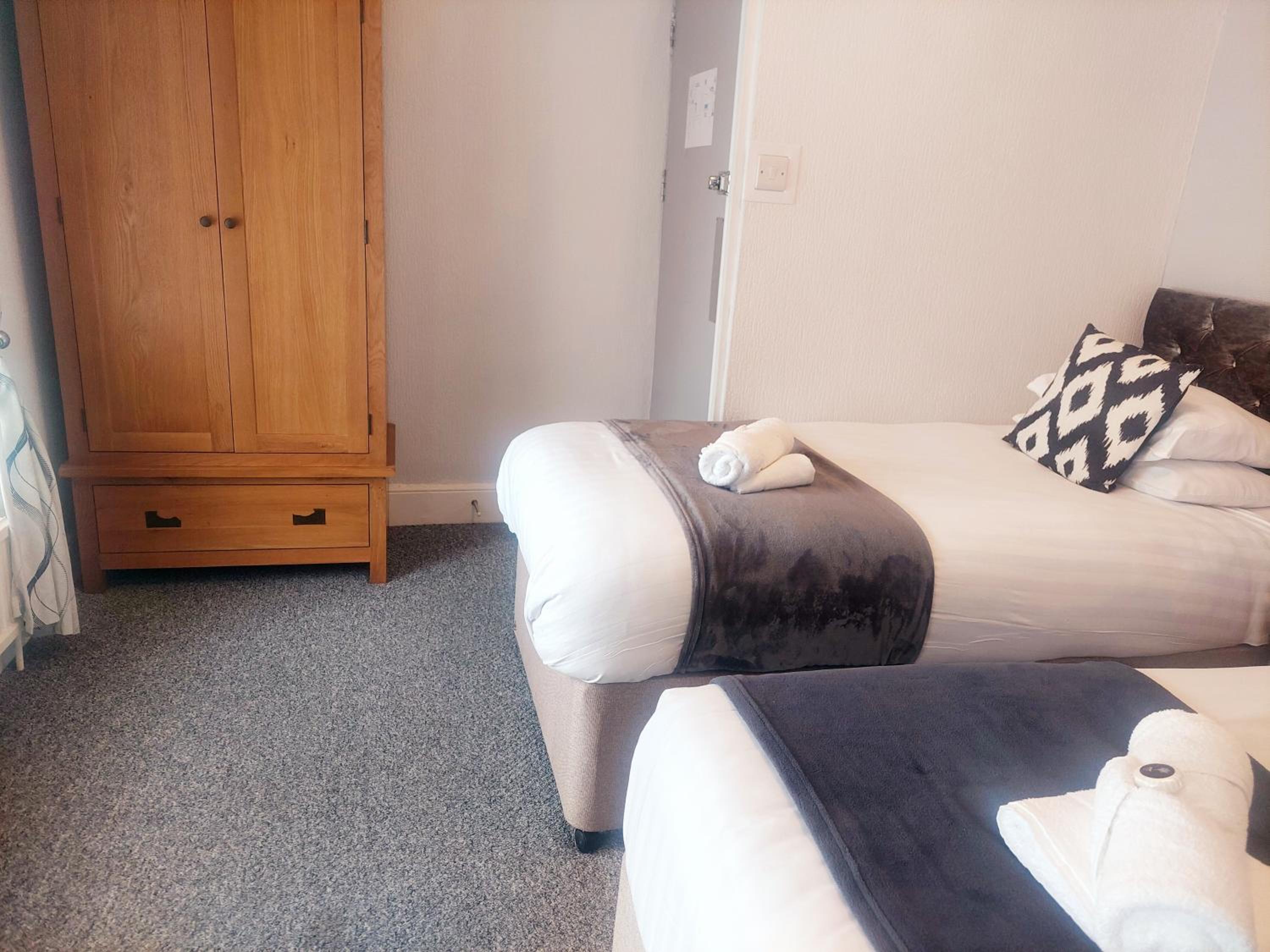 Standard Twin Room photo 3