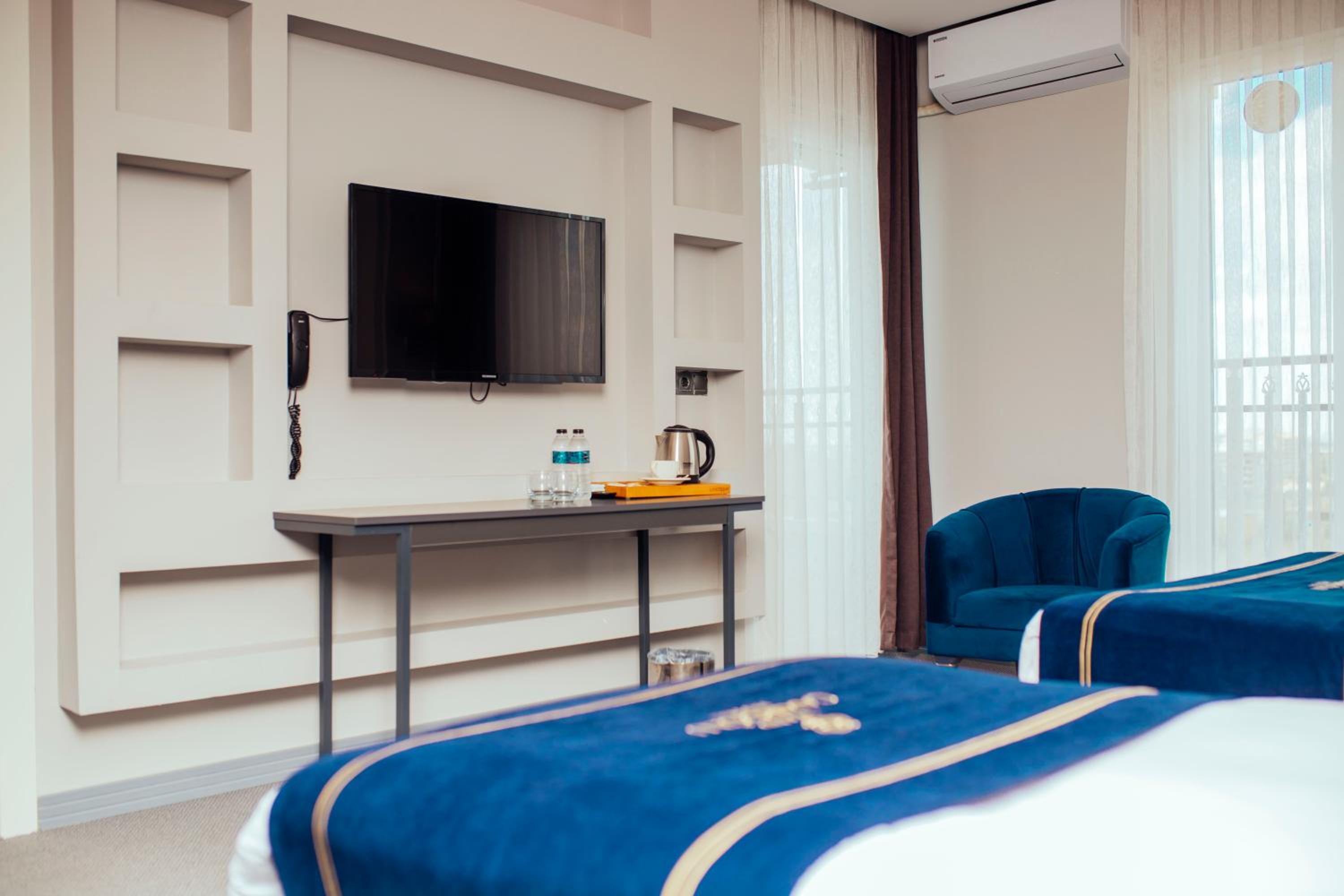 Deluxe Quadruple Room