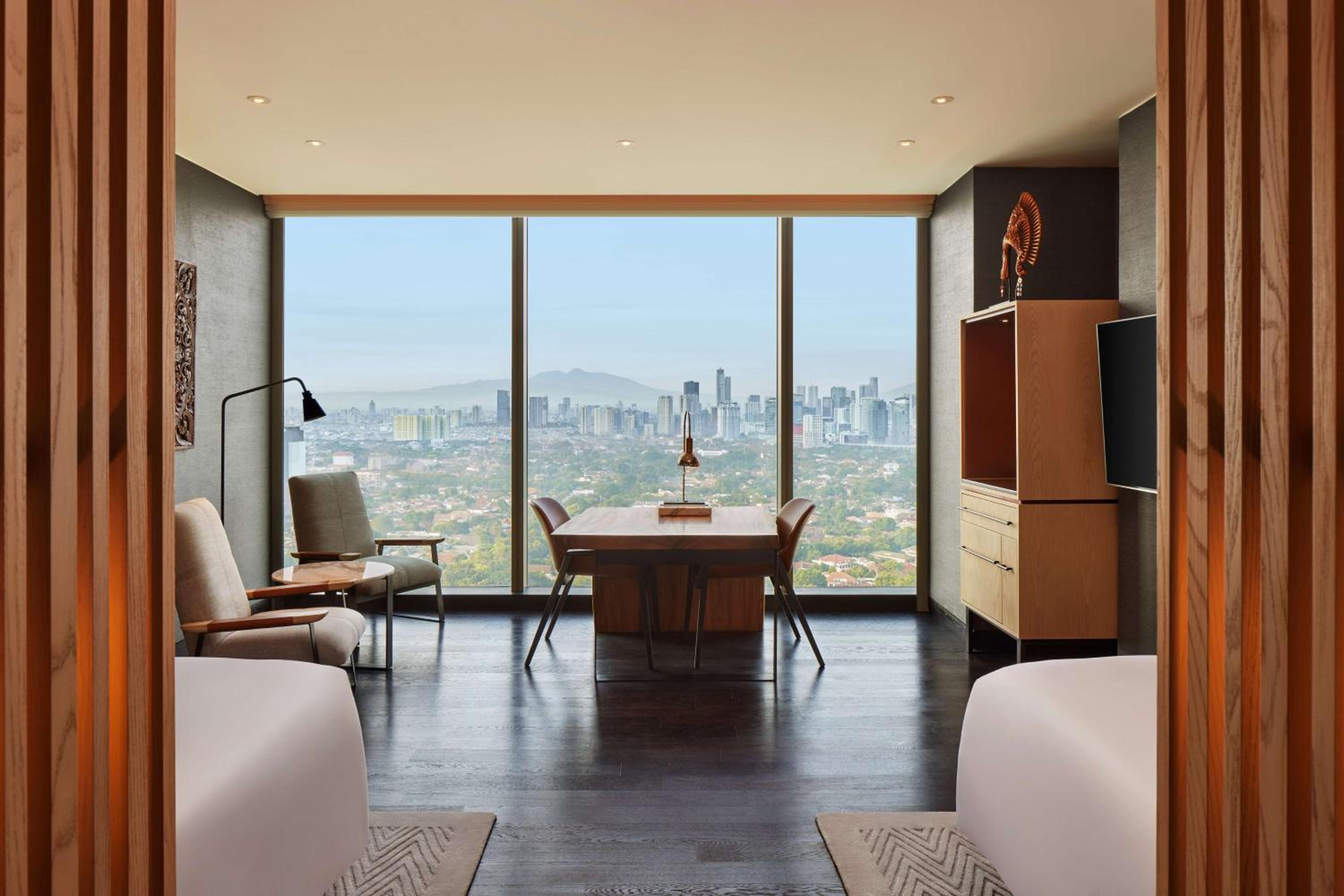 Twin Room with Skyline View