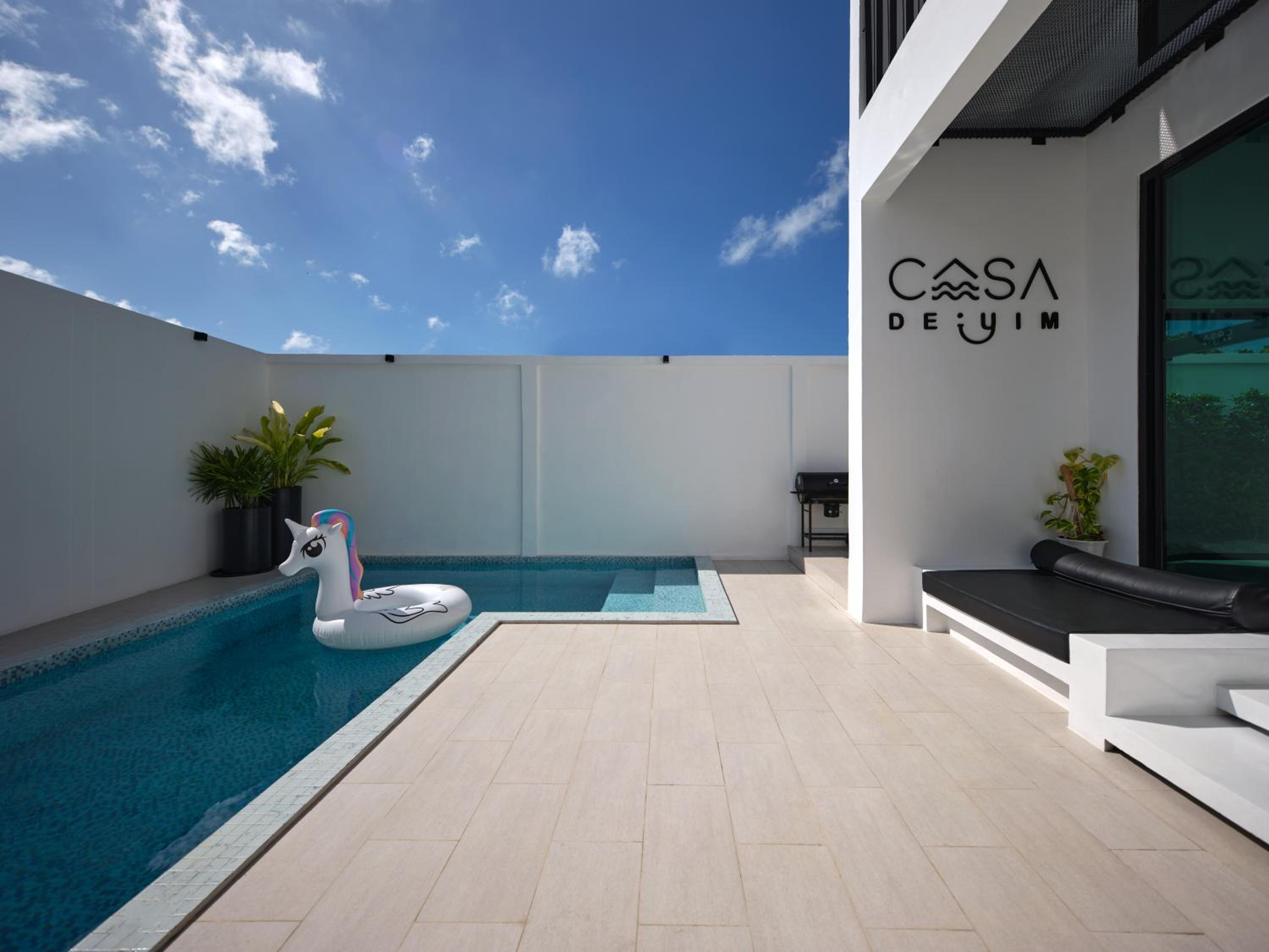 Three-Bedroom Villa - Photo 15