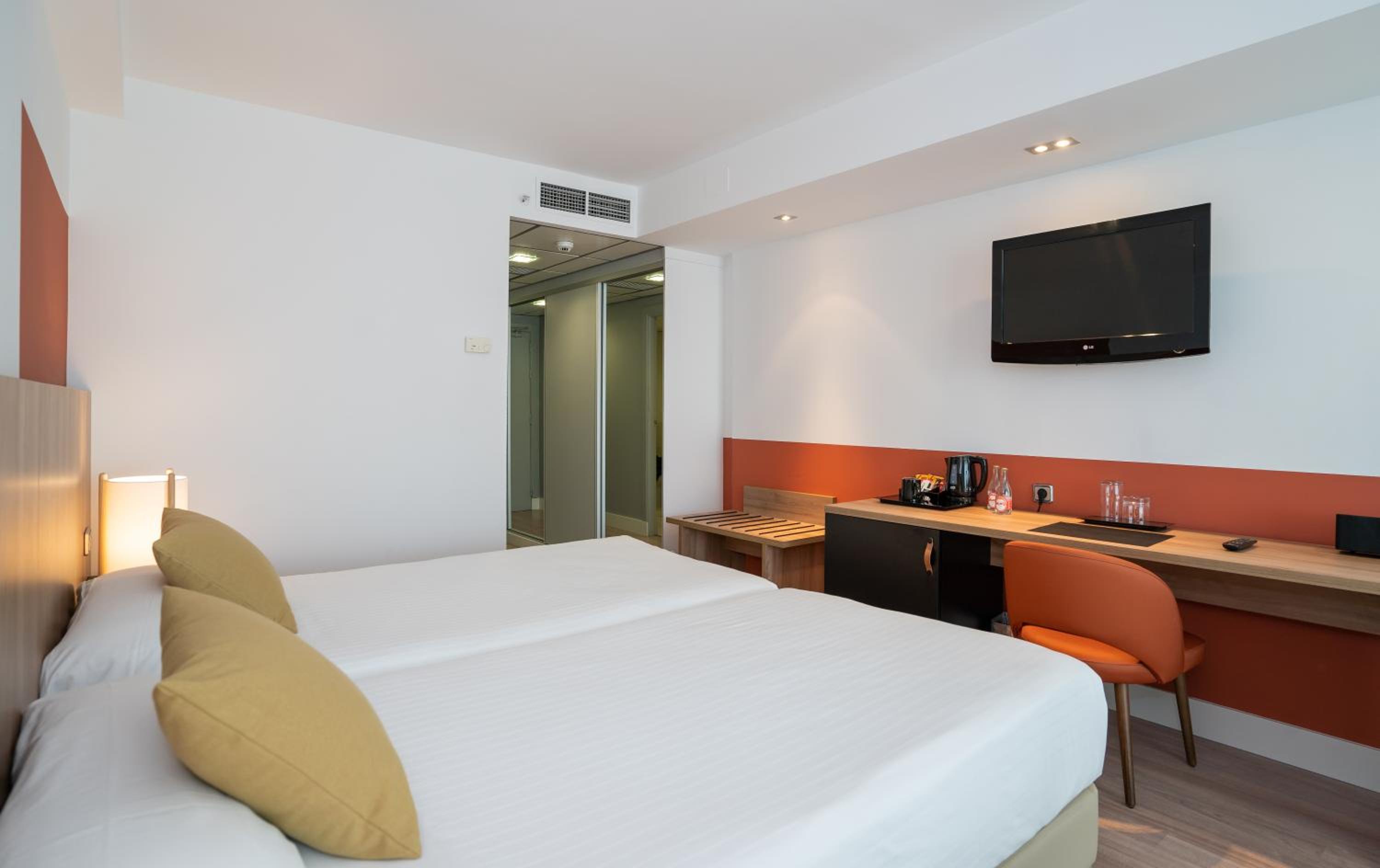 Deluxe Double Room - Photo 2