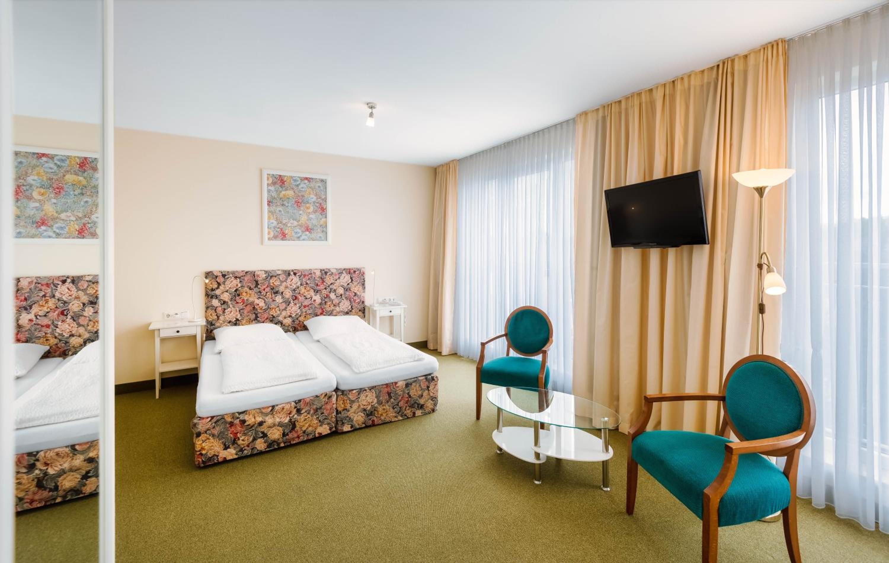 Triple Room - Photo 1