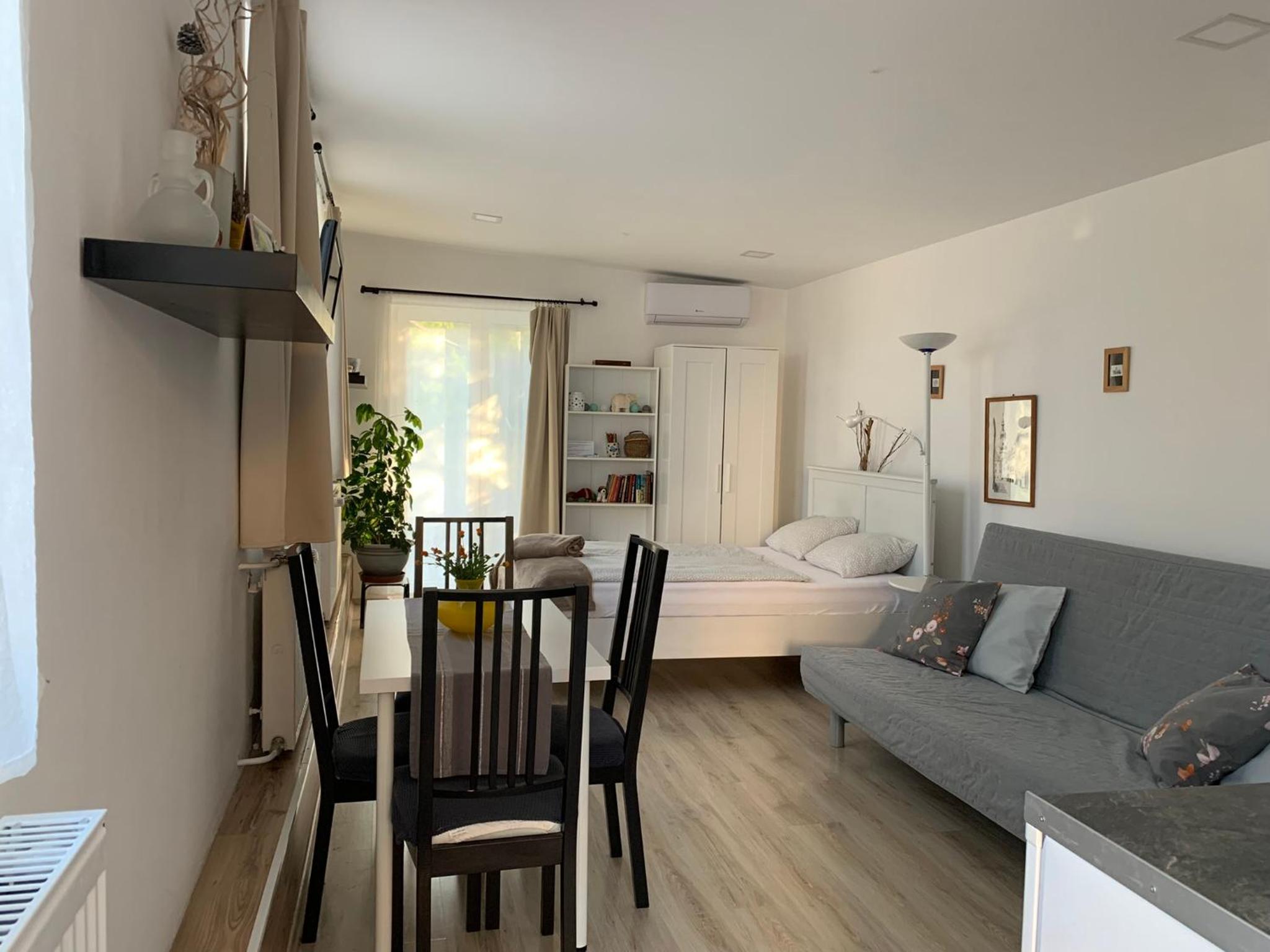 One-Bedroom Apartment - Photo 18