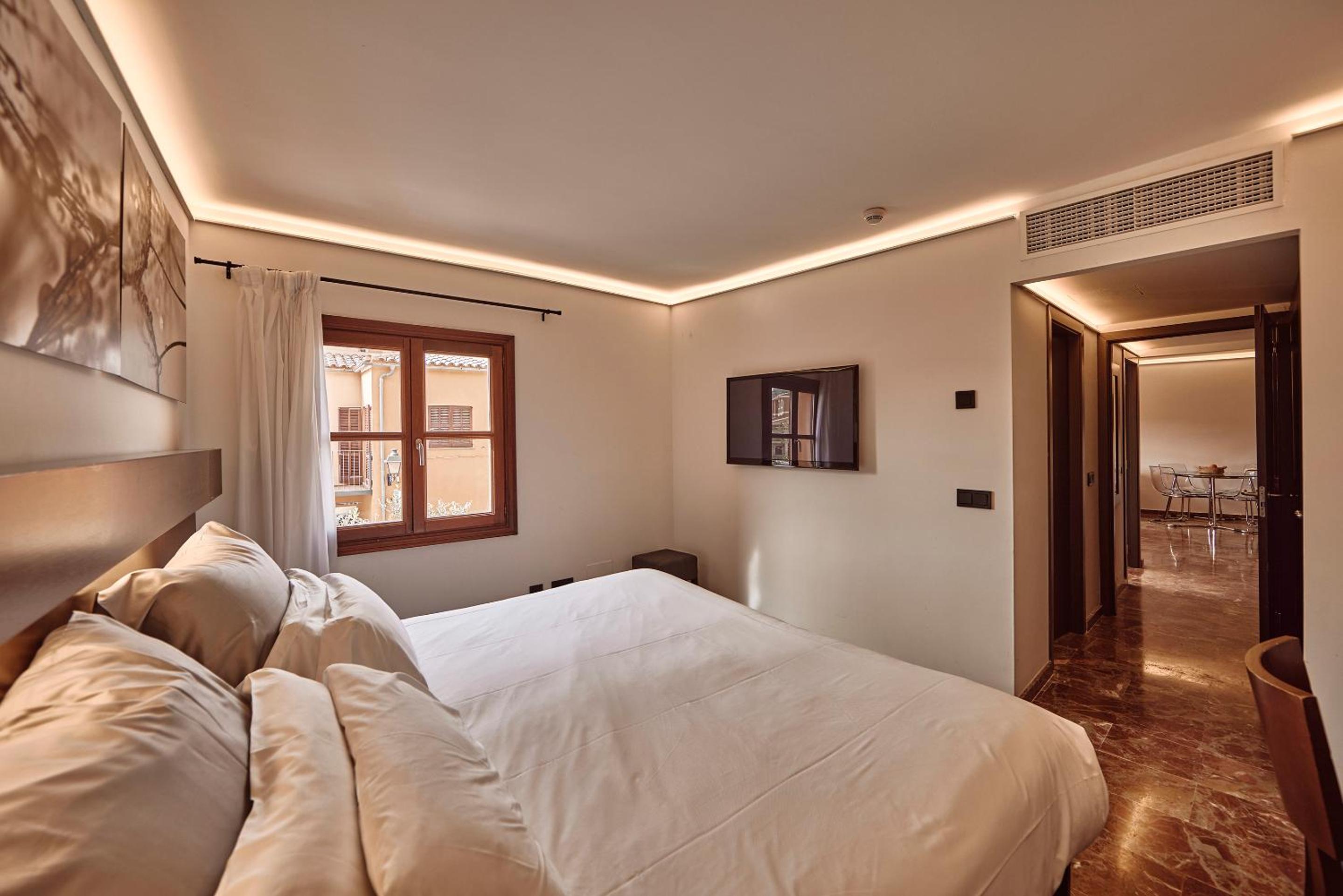 Standard Suite - Photo 6