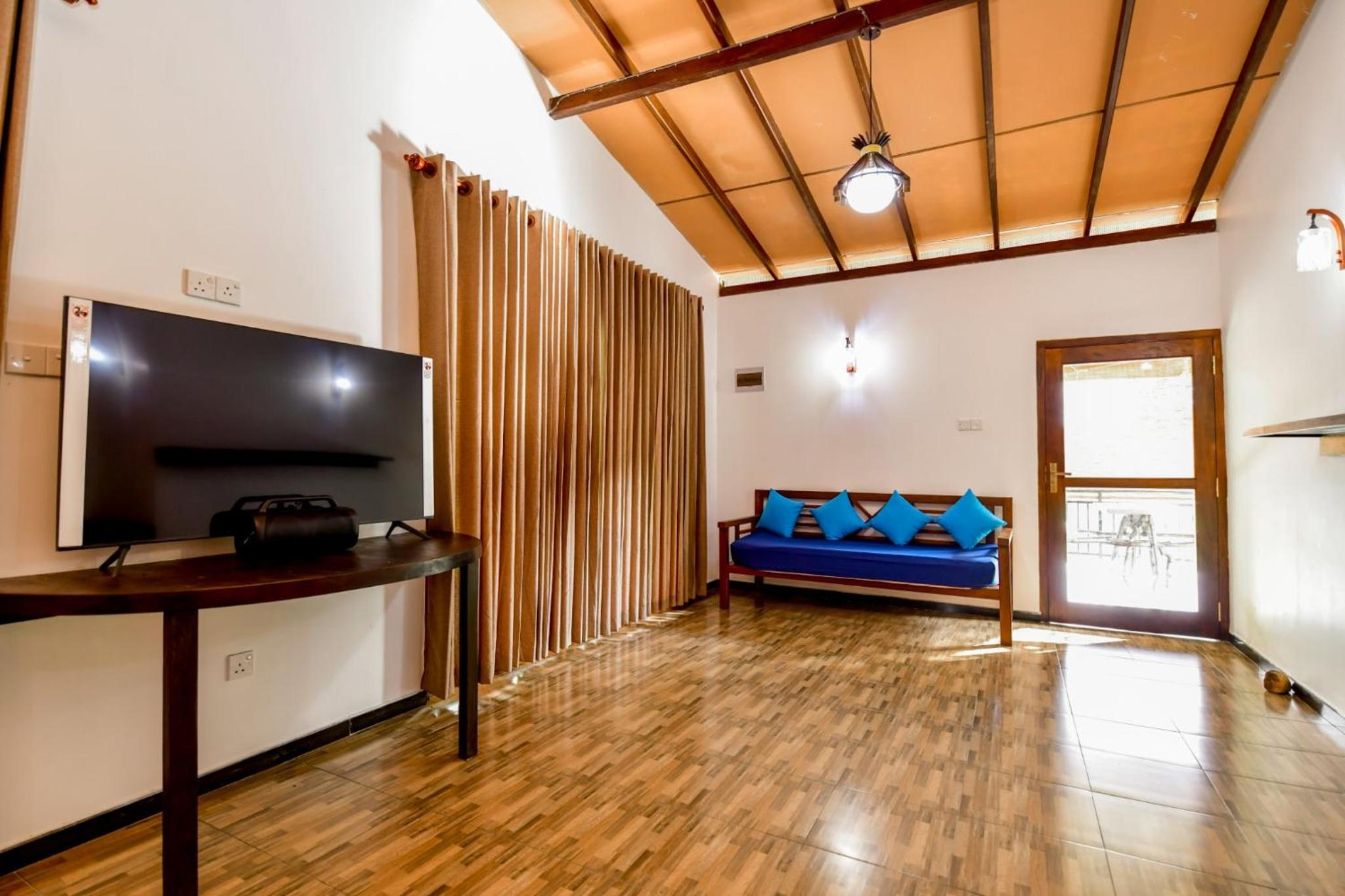 Family Room with Balcony photo 1
