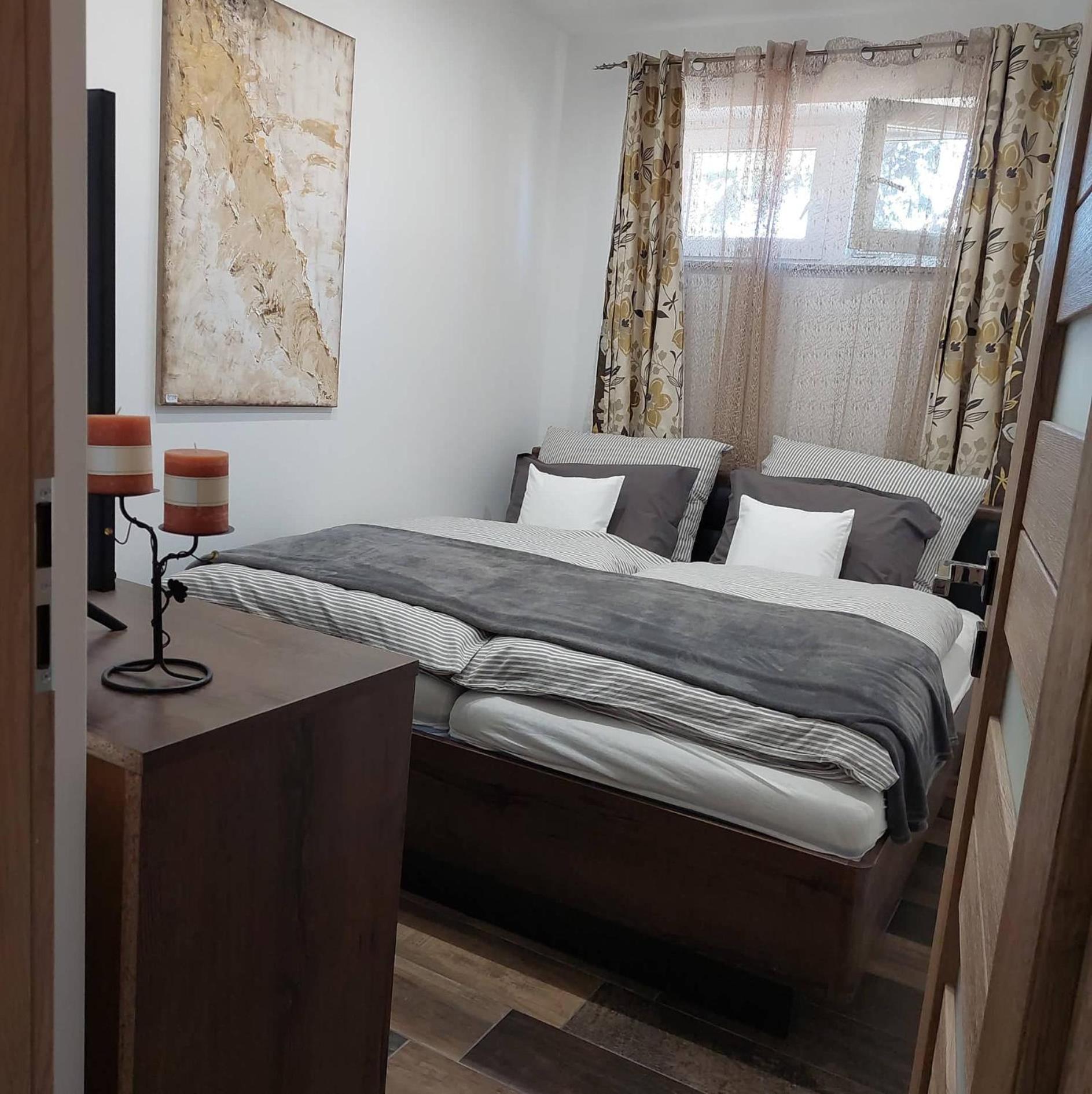 Three-Bedroom Apartment photo 1