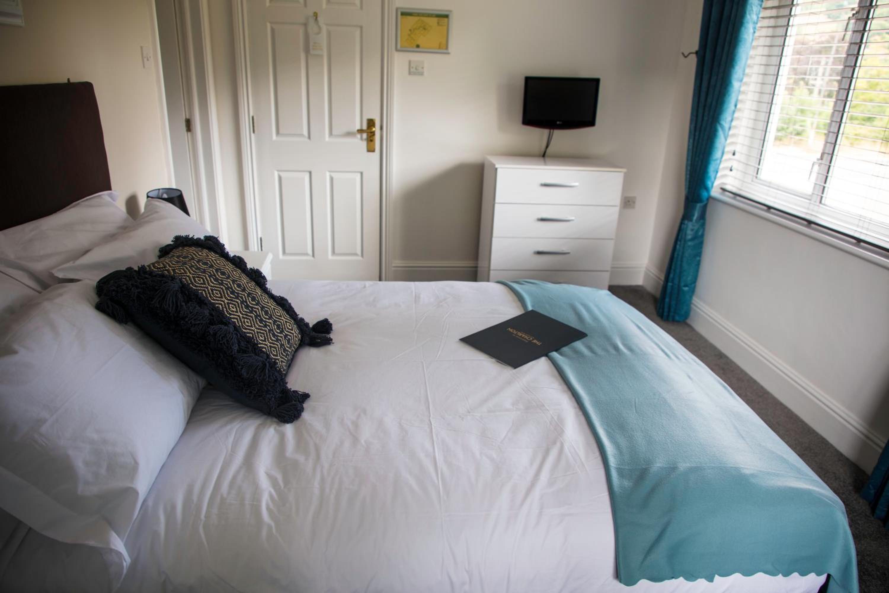 Standard Double Room - Photo 24