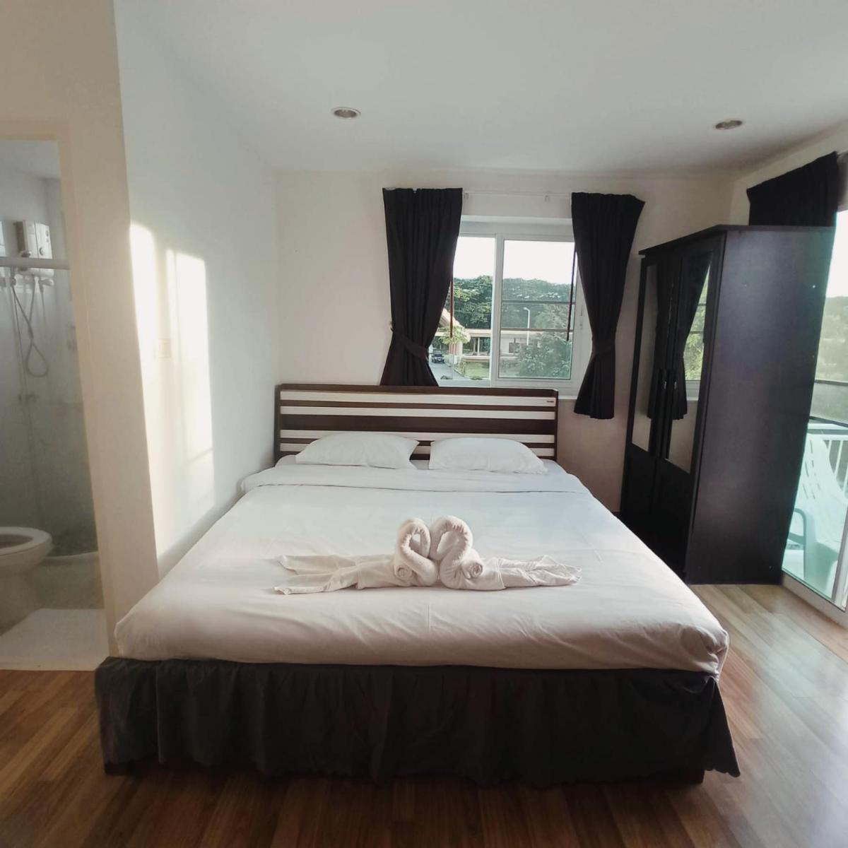 King Room with Mountain View photo 3