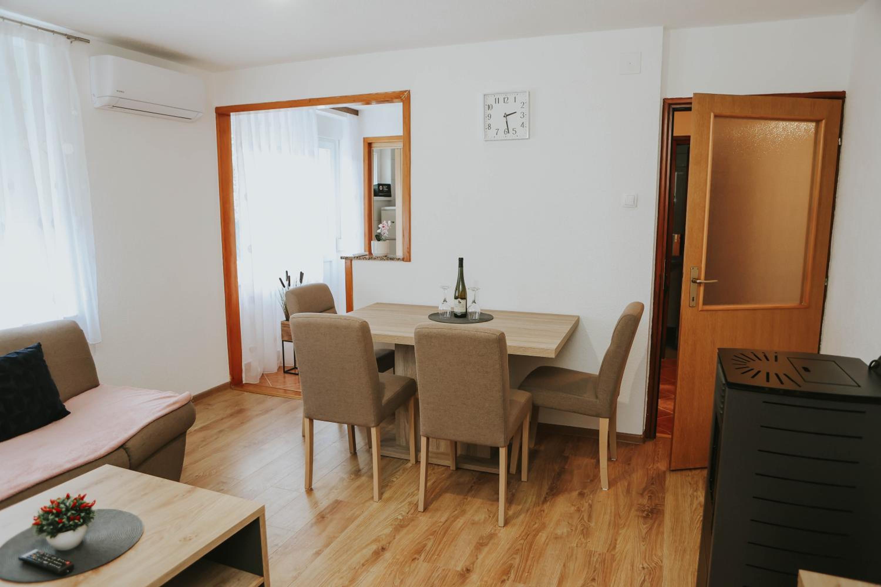 Apartment - Photo 14