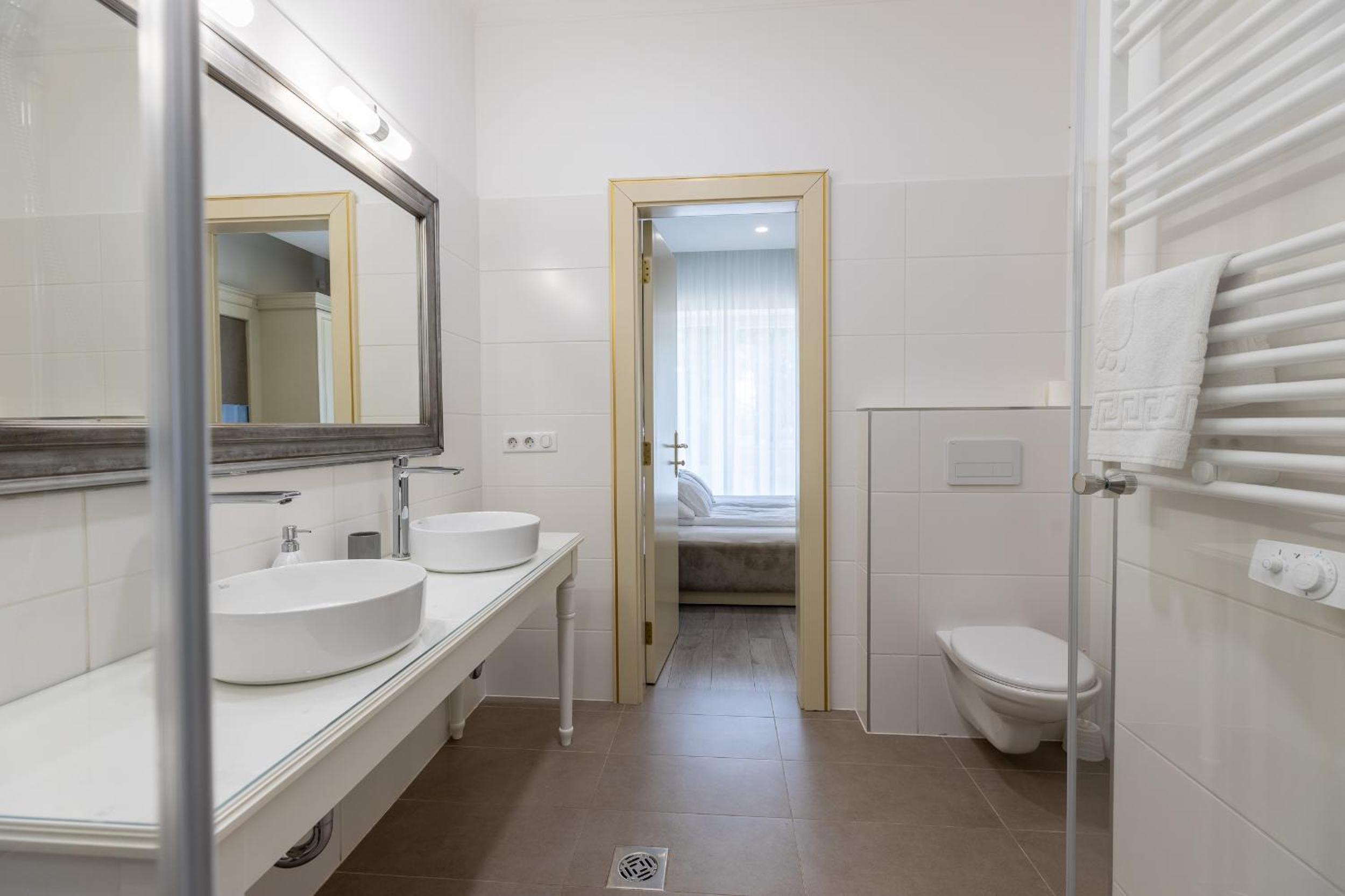 Double Room with Garden View - Photo 4