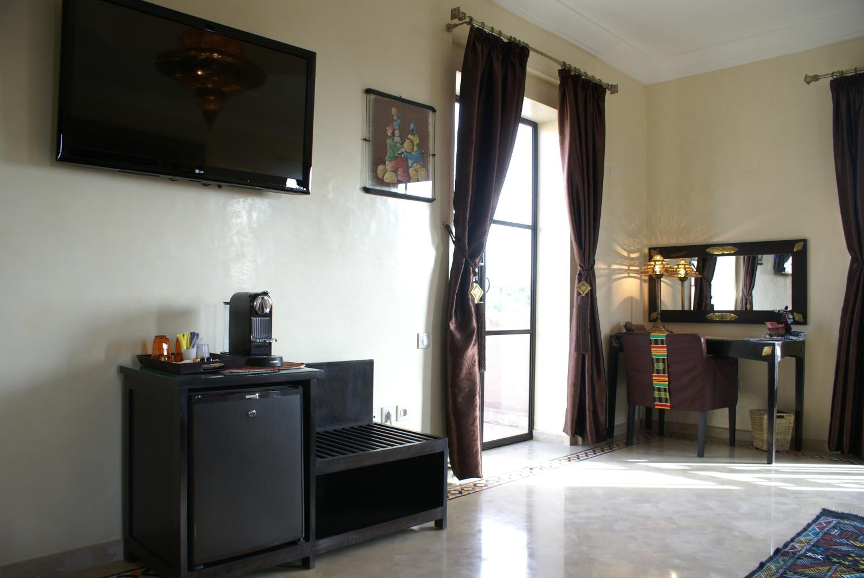Junior Suite with Mountain View photo 2