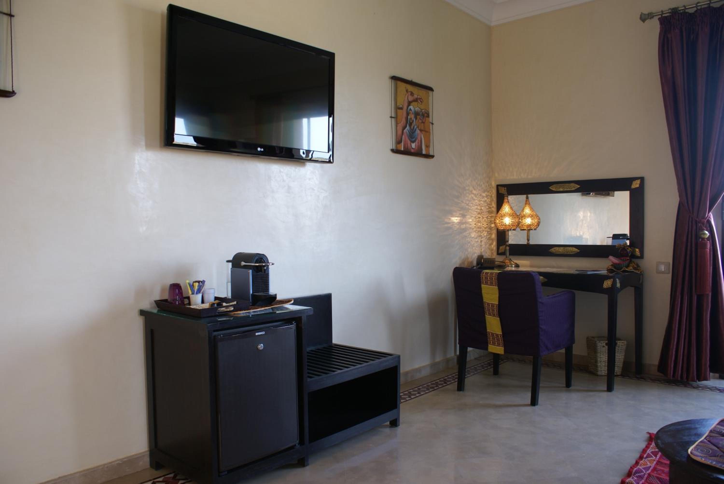 Junior Suite with Balcony photo 2