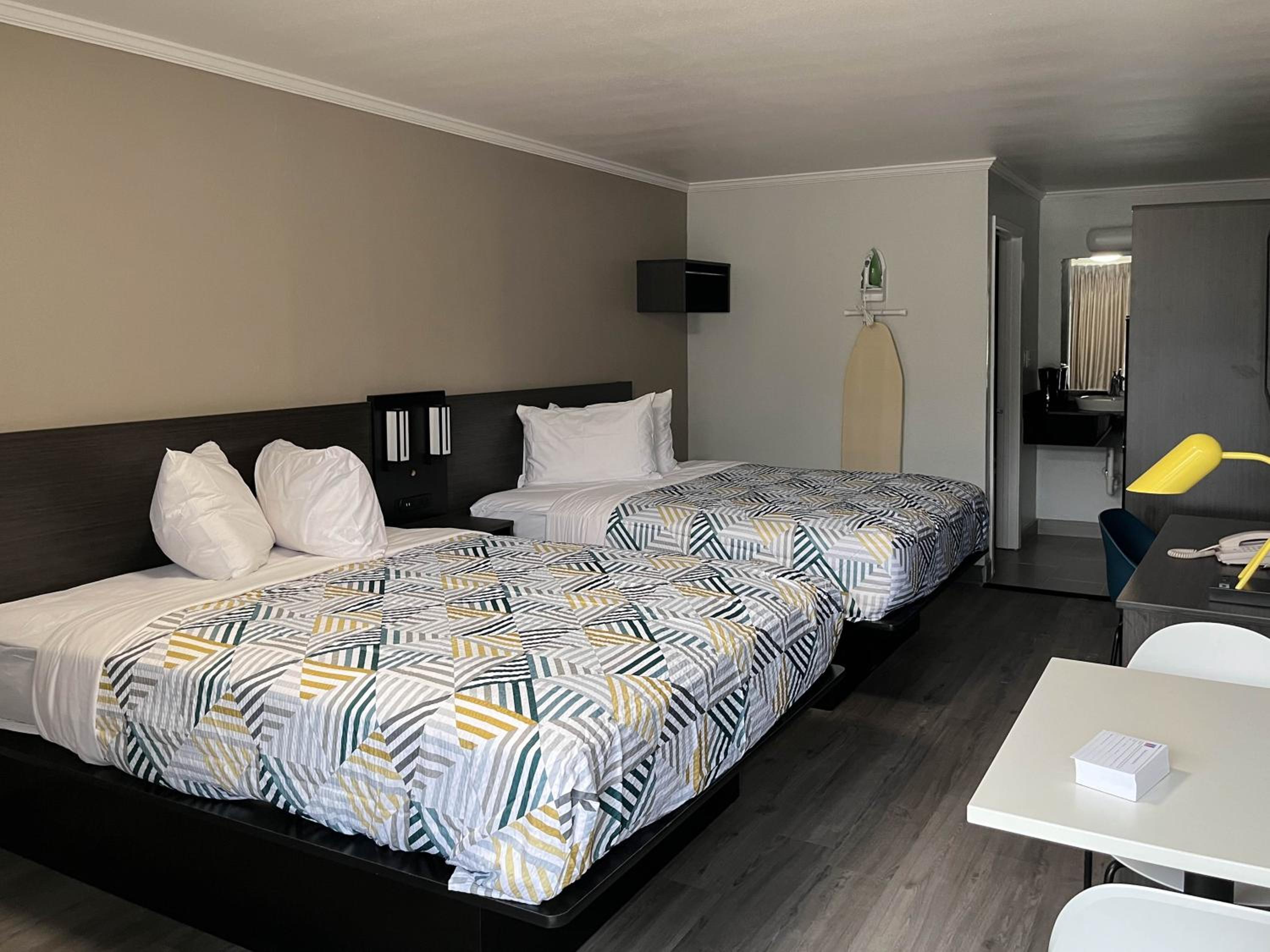 Queen Room with Two Queen Beds - Non-Smoking