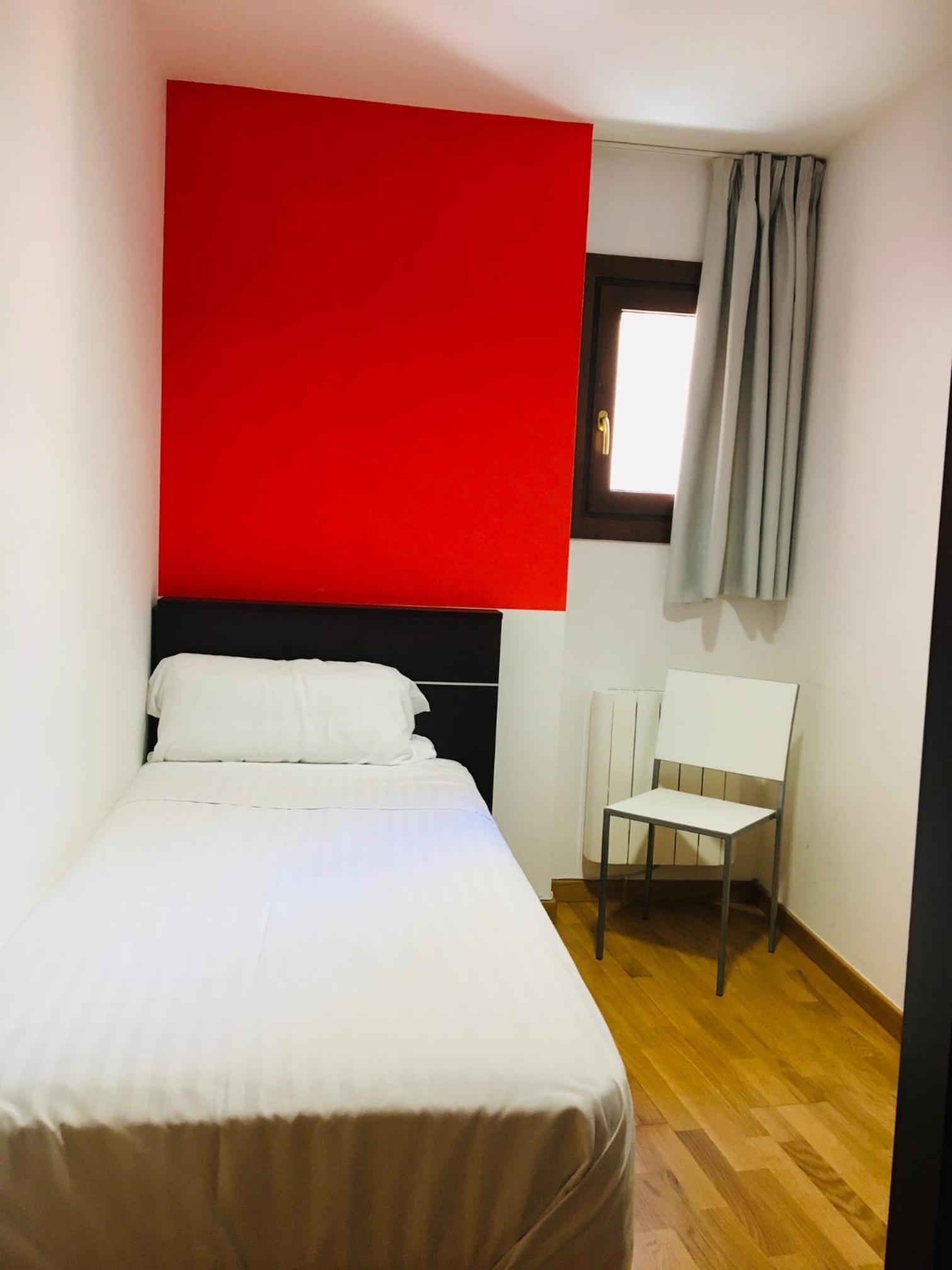 Standard Two-Bedroom Apartment - Photo 3