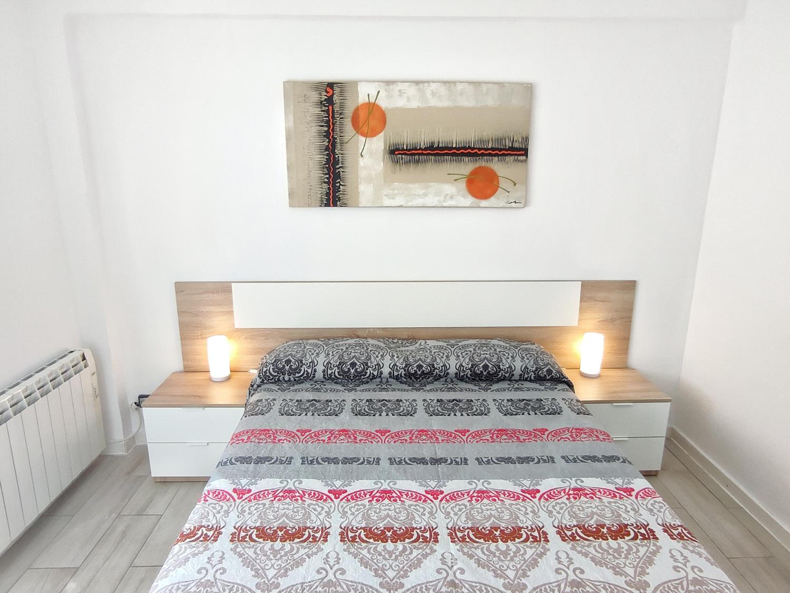 Apartment with Balcony - Photo 34