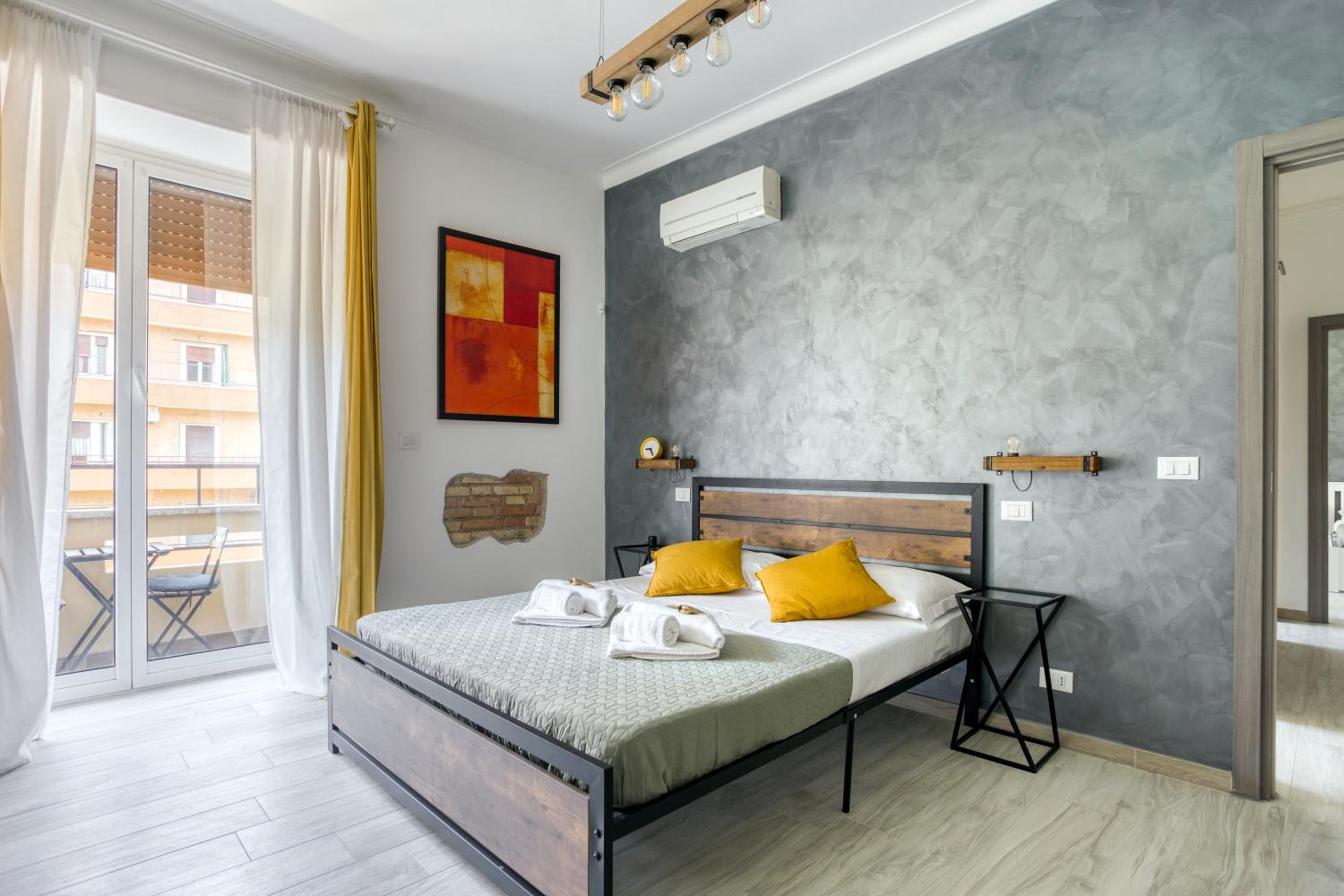 Apartment with Balcony