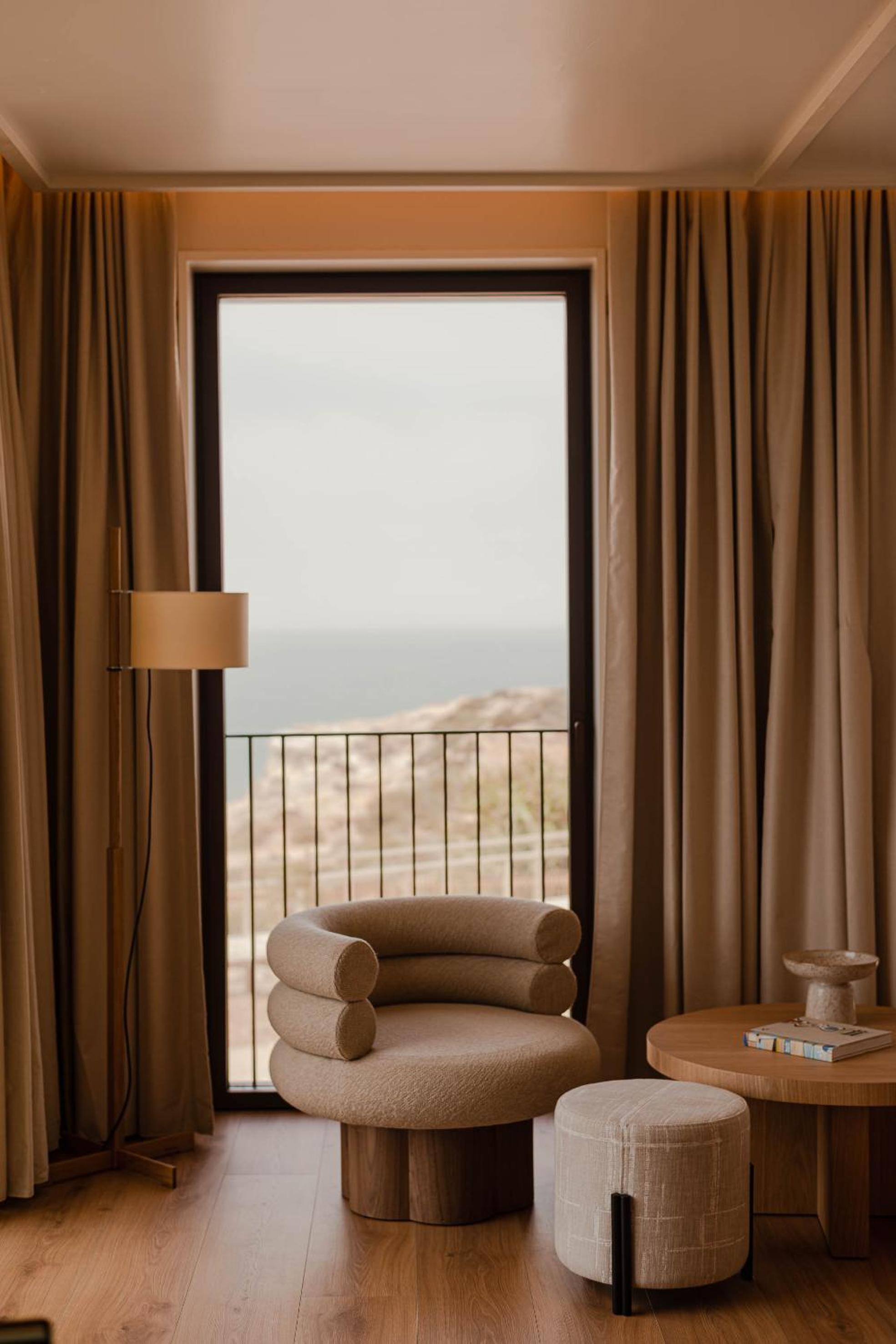 Junior Suite with Ocean View - Photo 2