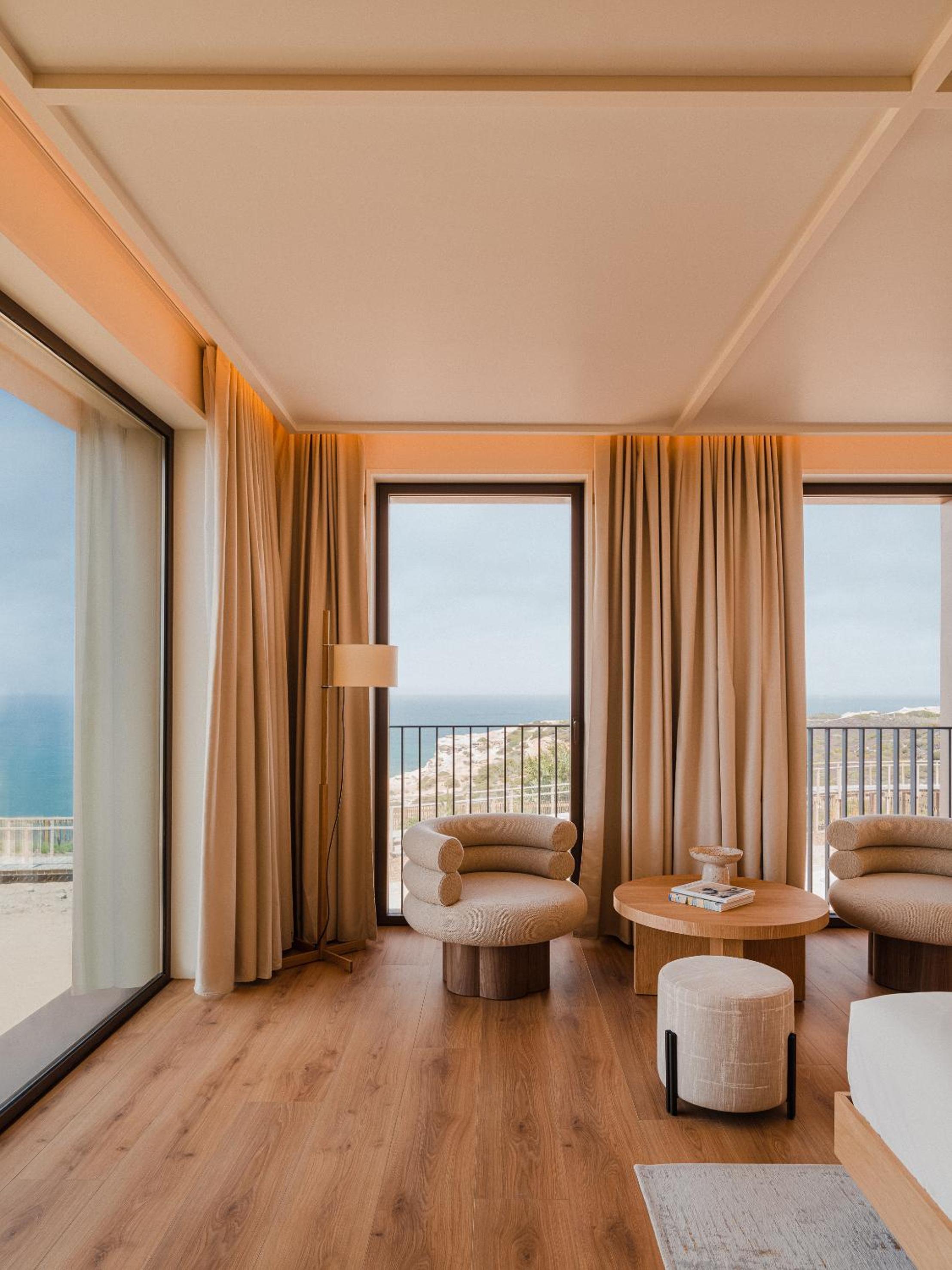 Junior Suite with Ocean View - Photo 5