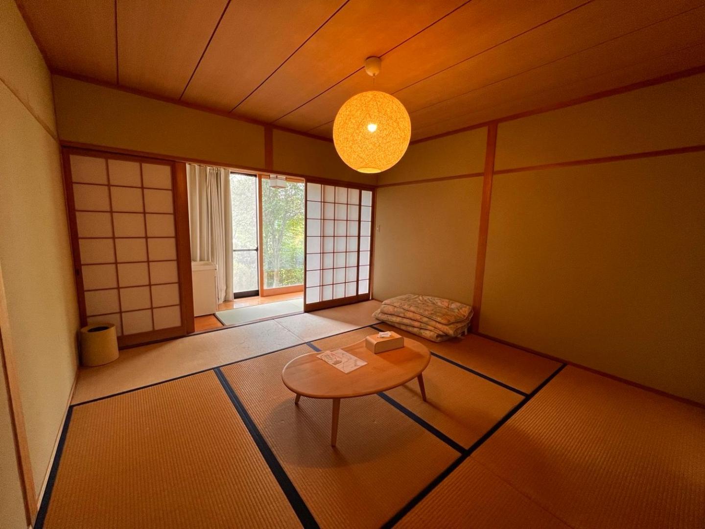 Japanese-Style Room with Shared Bathroom - Photo 10
