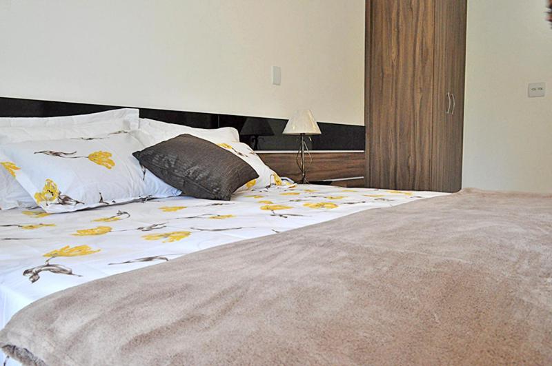 Deluxe Suite with Spa Bath