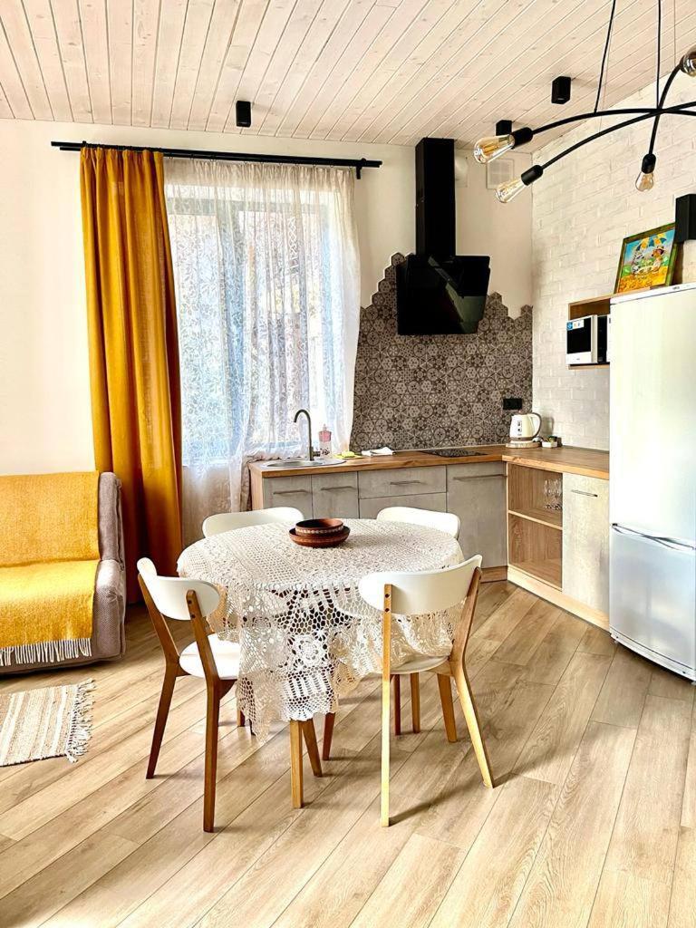 Apartment with Terrace photo 3