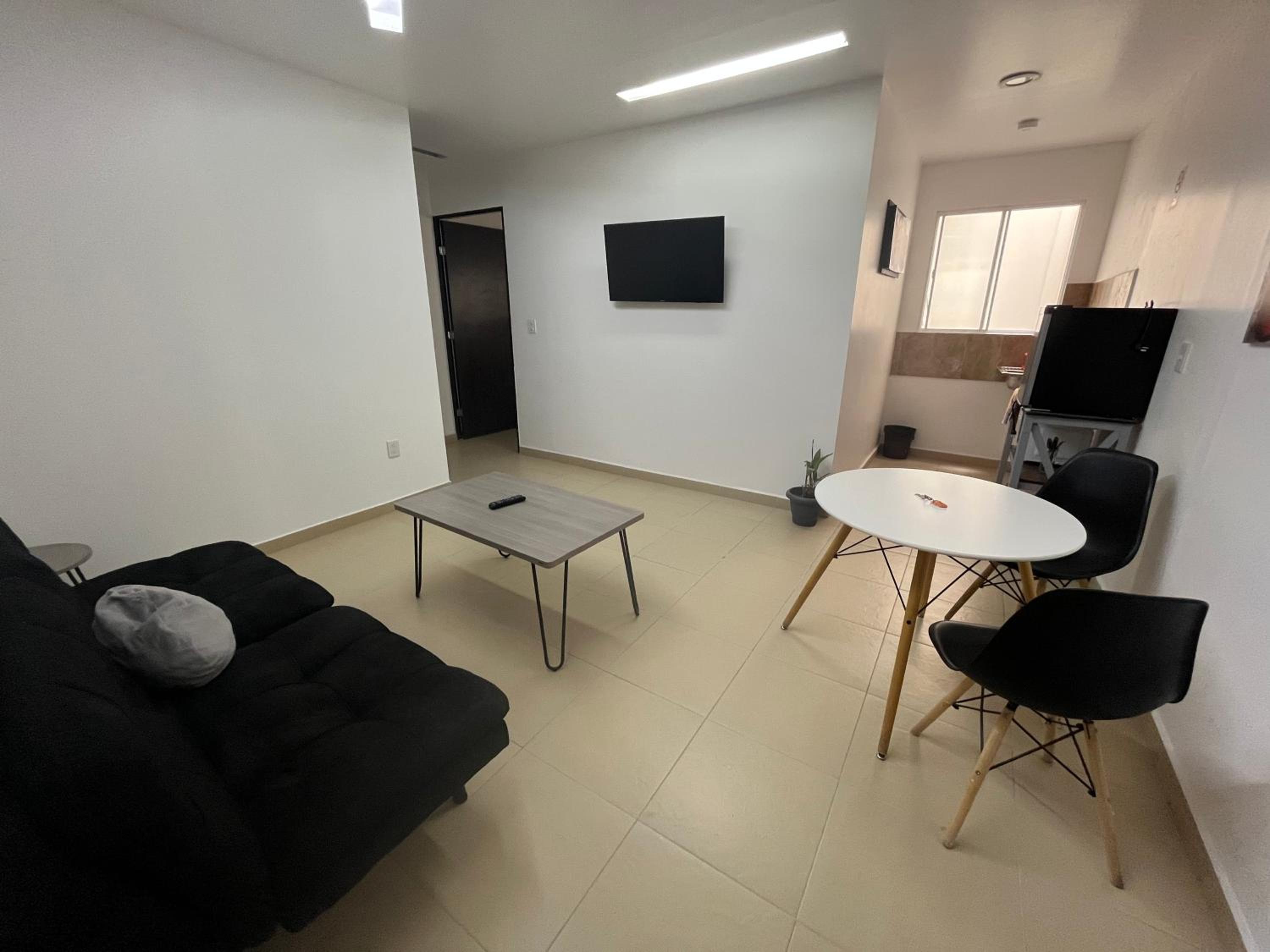 One-Bedroom Apartment photo 1