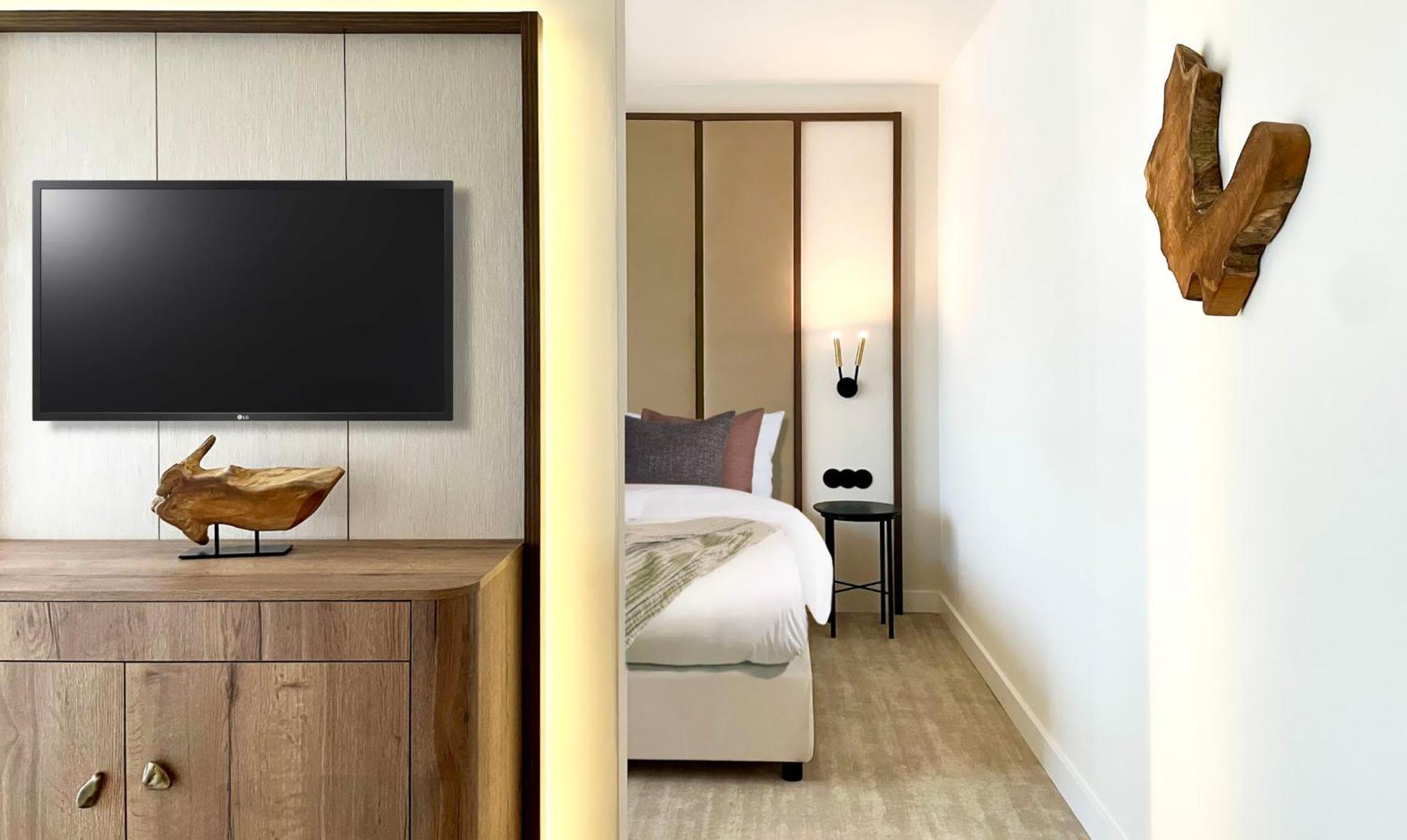Deluxe Suite with Sea View