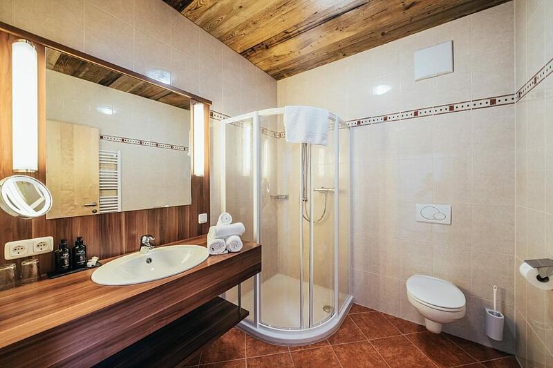 Family Suite with Garden - Photo 4