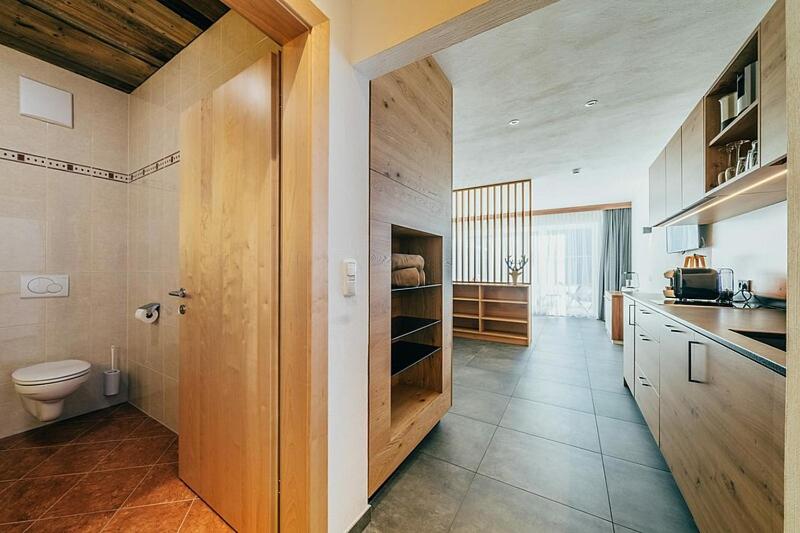 Family Suite with Garden - Photo 3