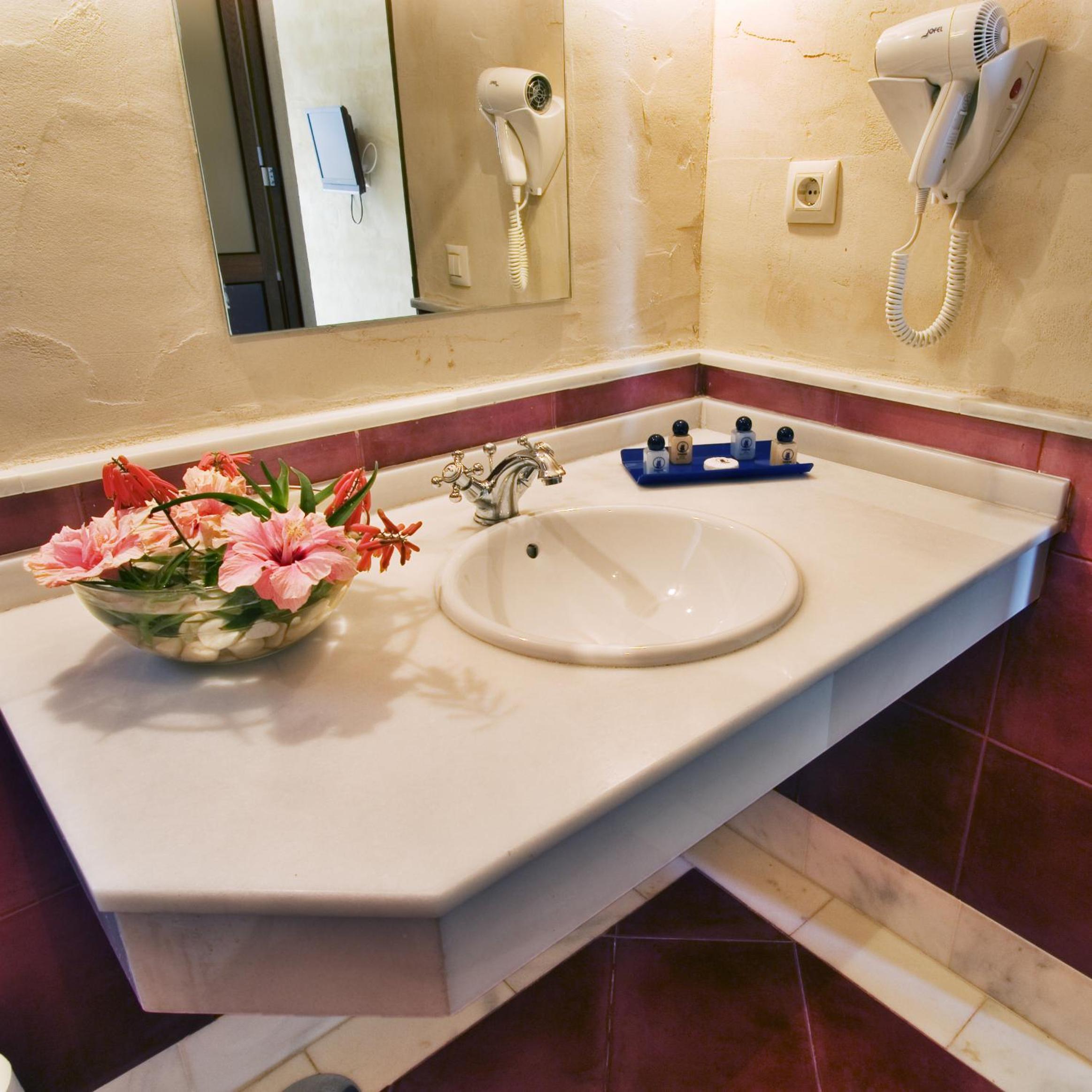 Superior Double Bungalow - Photo 5
