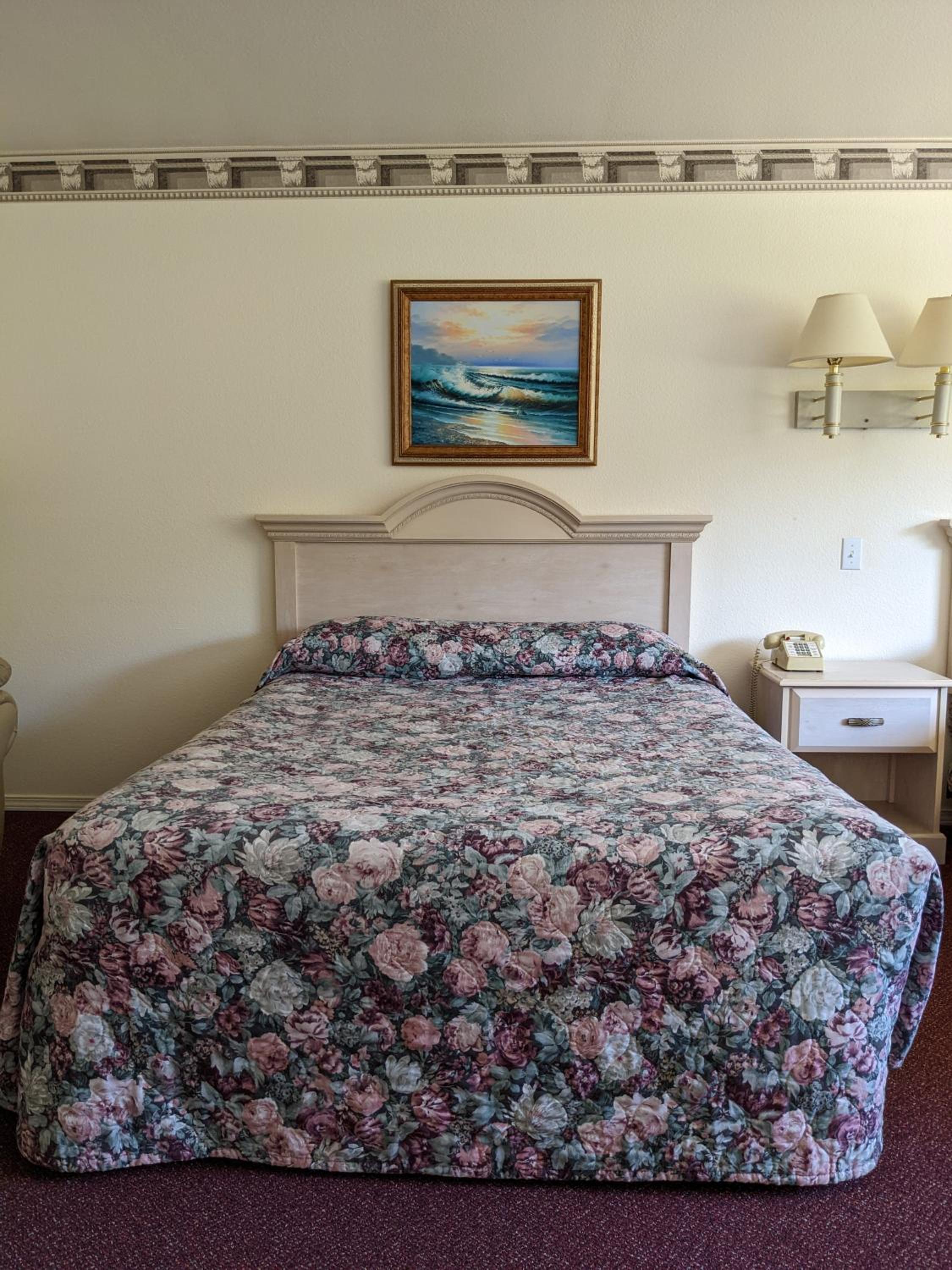 Basic Triple Room photo 2