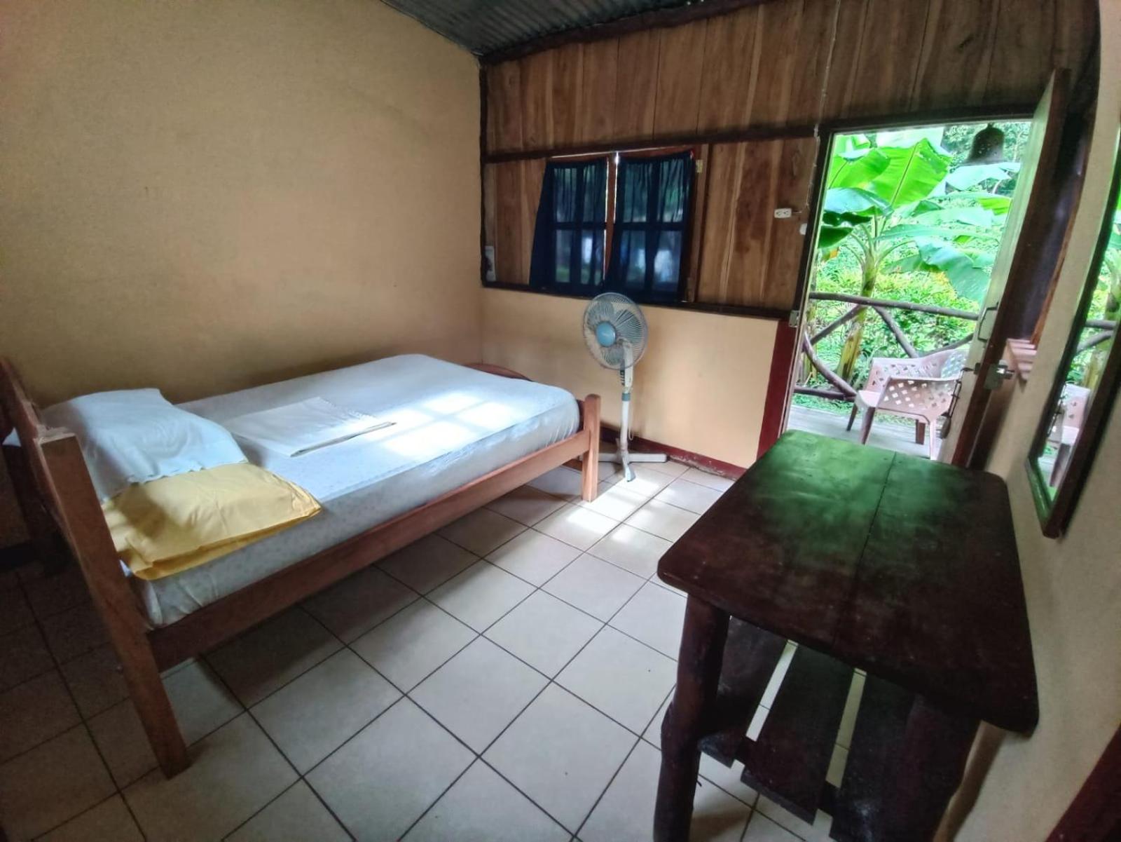 Double Room with Private Bathroom photo 1