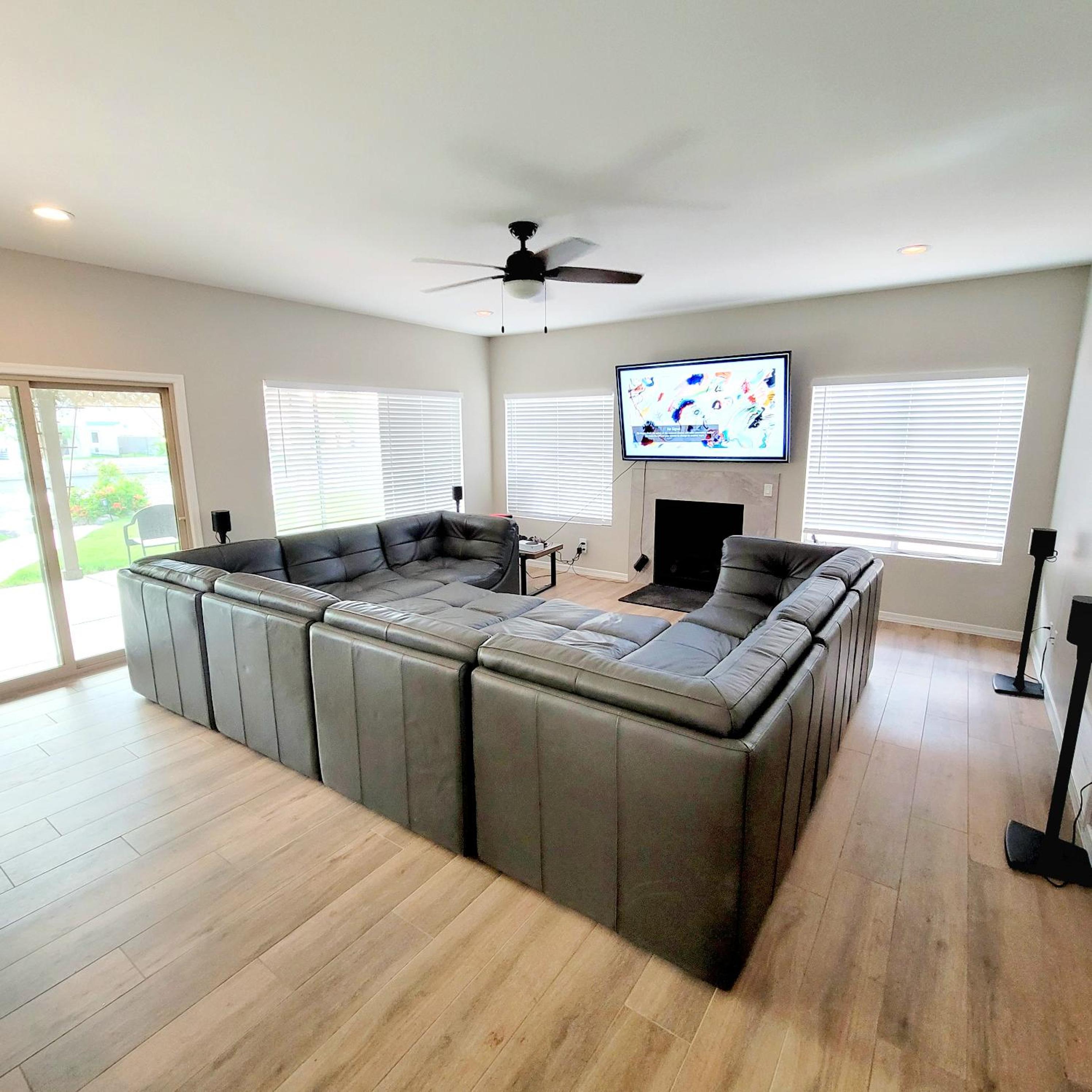 Four-Bedroom House photo 2