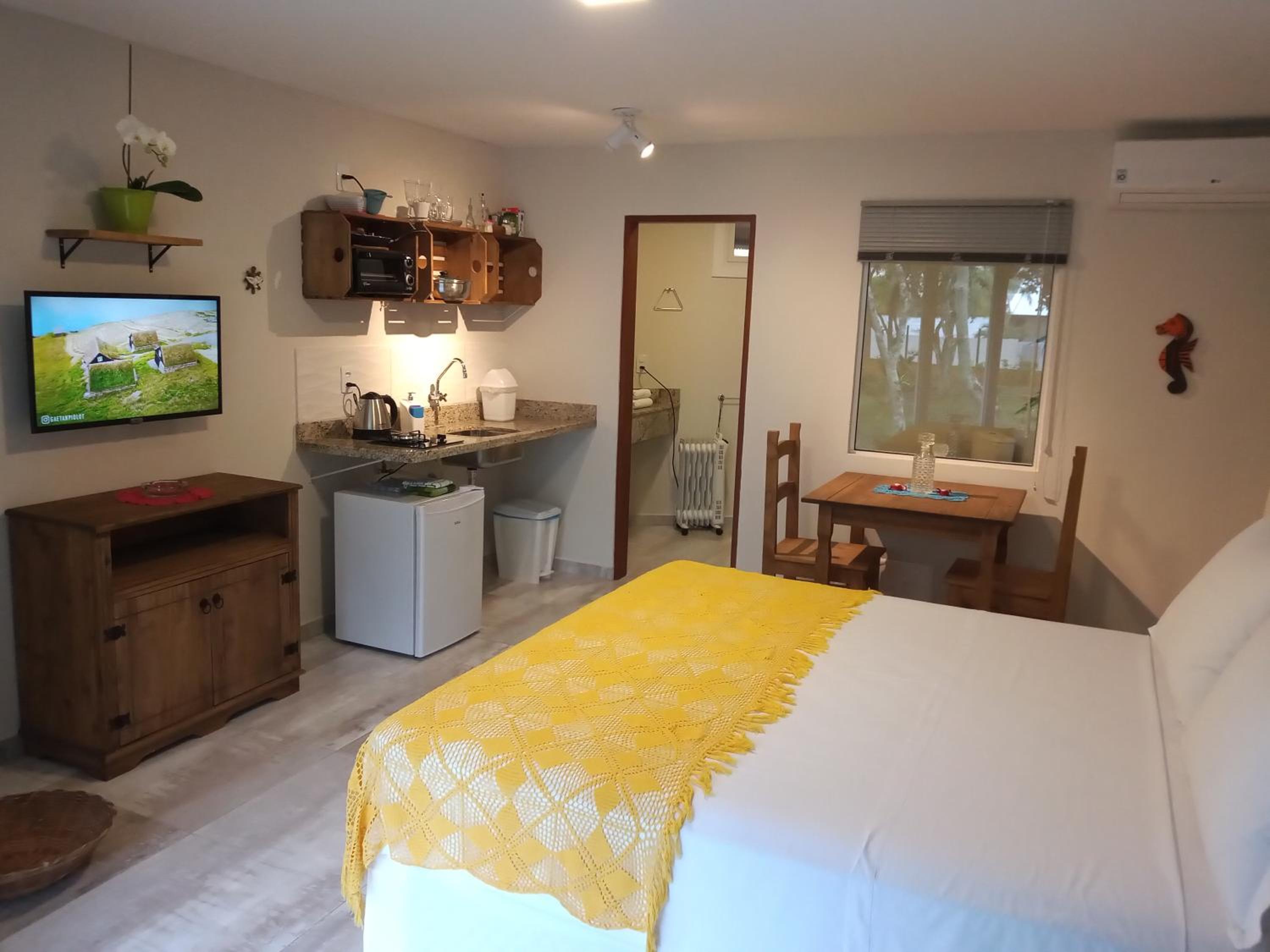 Studio with Spa Bath