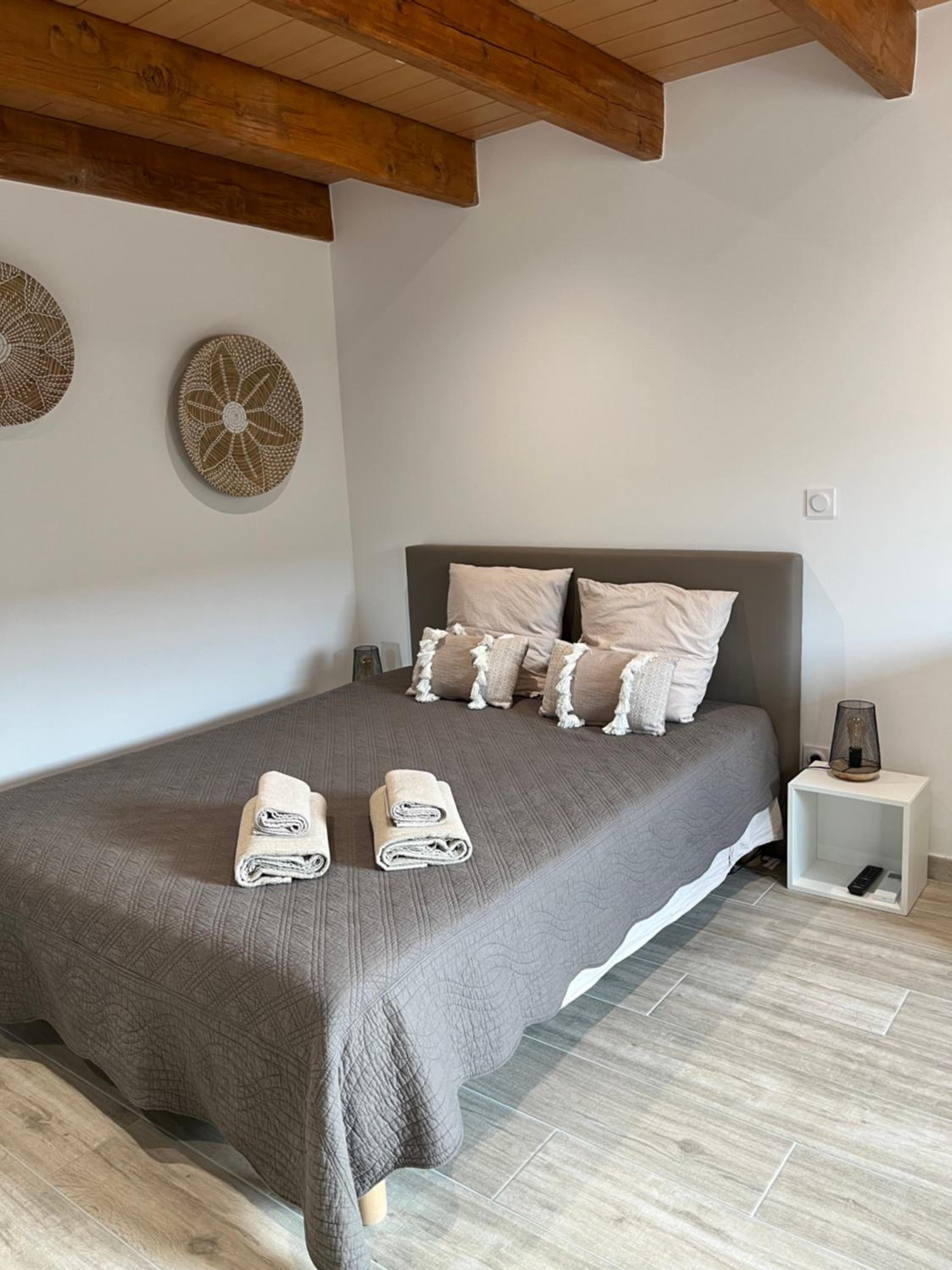 Double Room with Private Bathroom - Photo 3