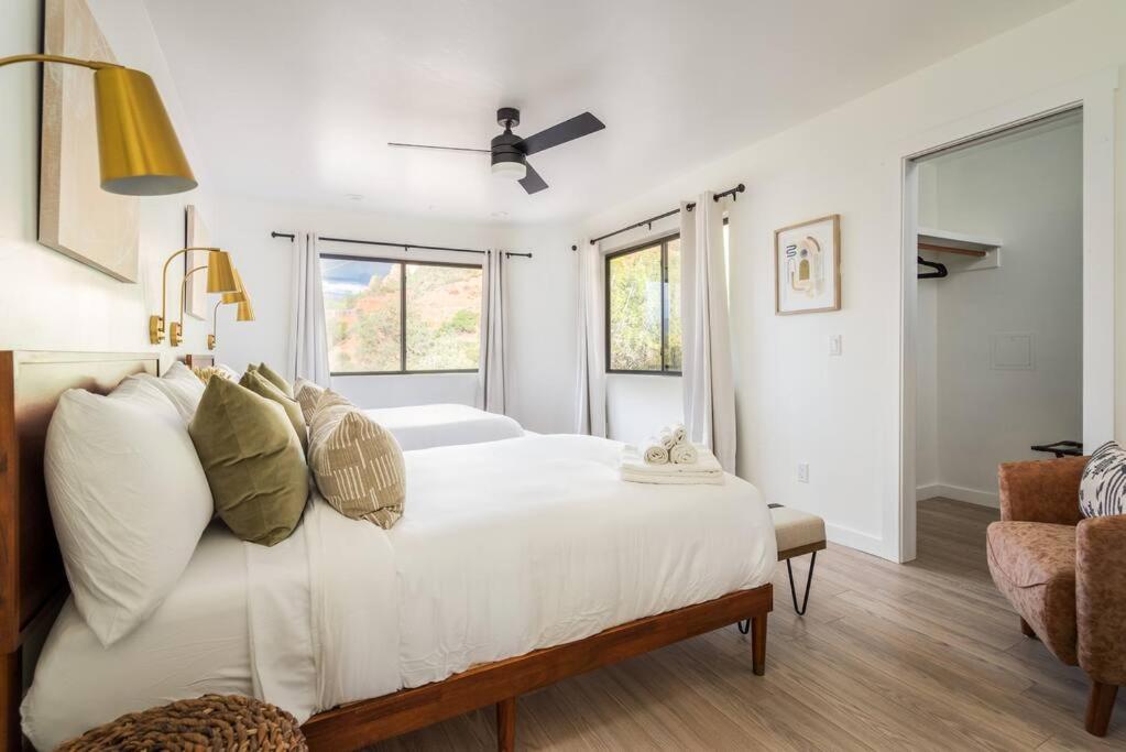 Four-Bedroom House photo 1