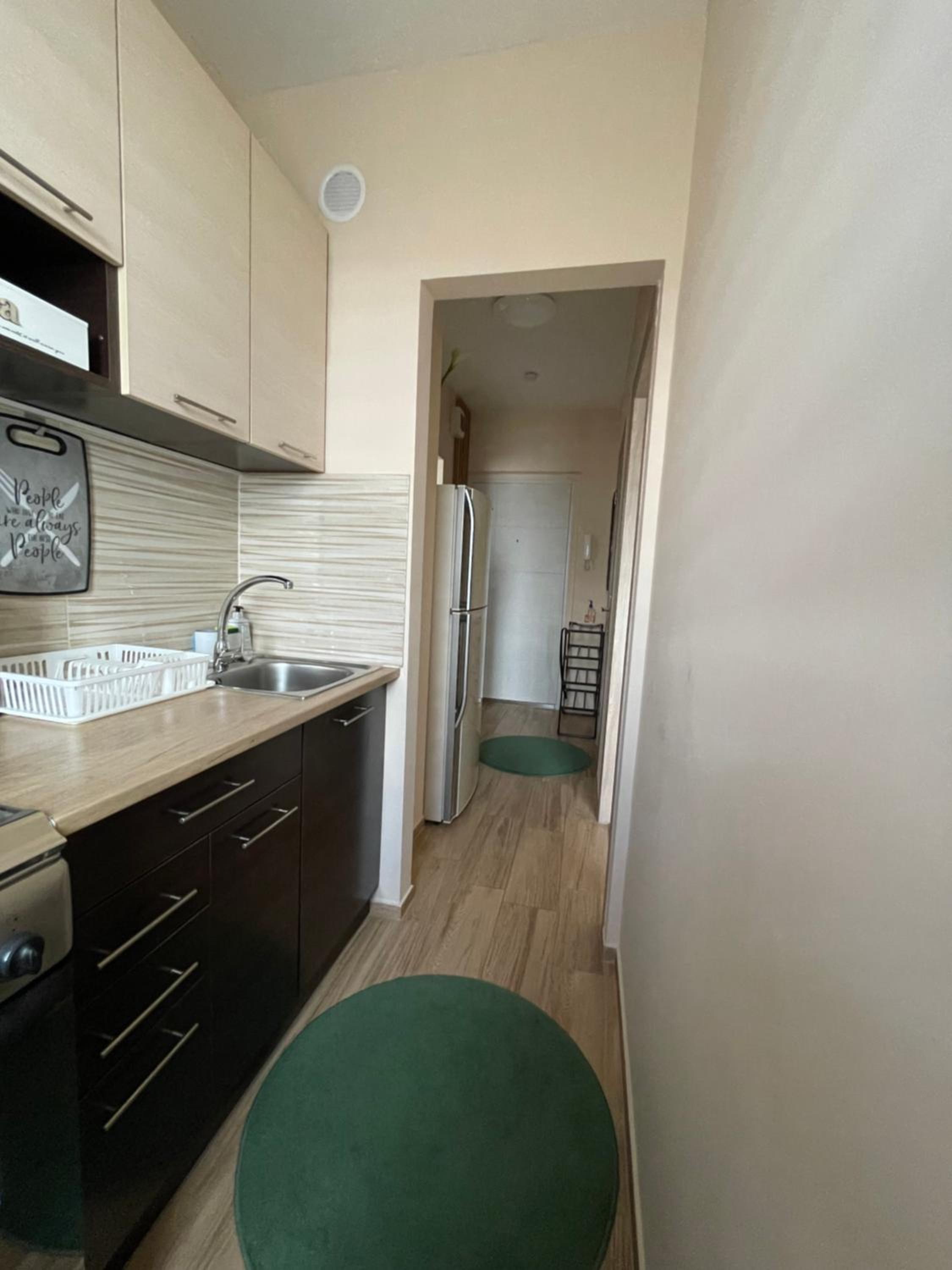 One-Bedroom Apartment - Photo 12